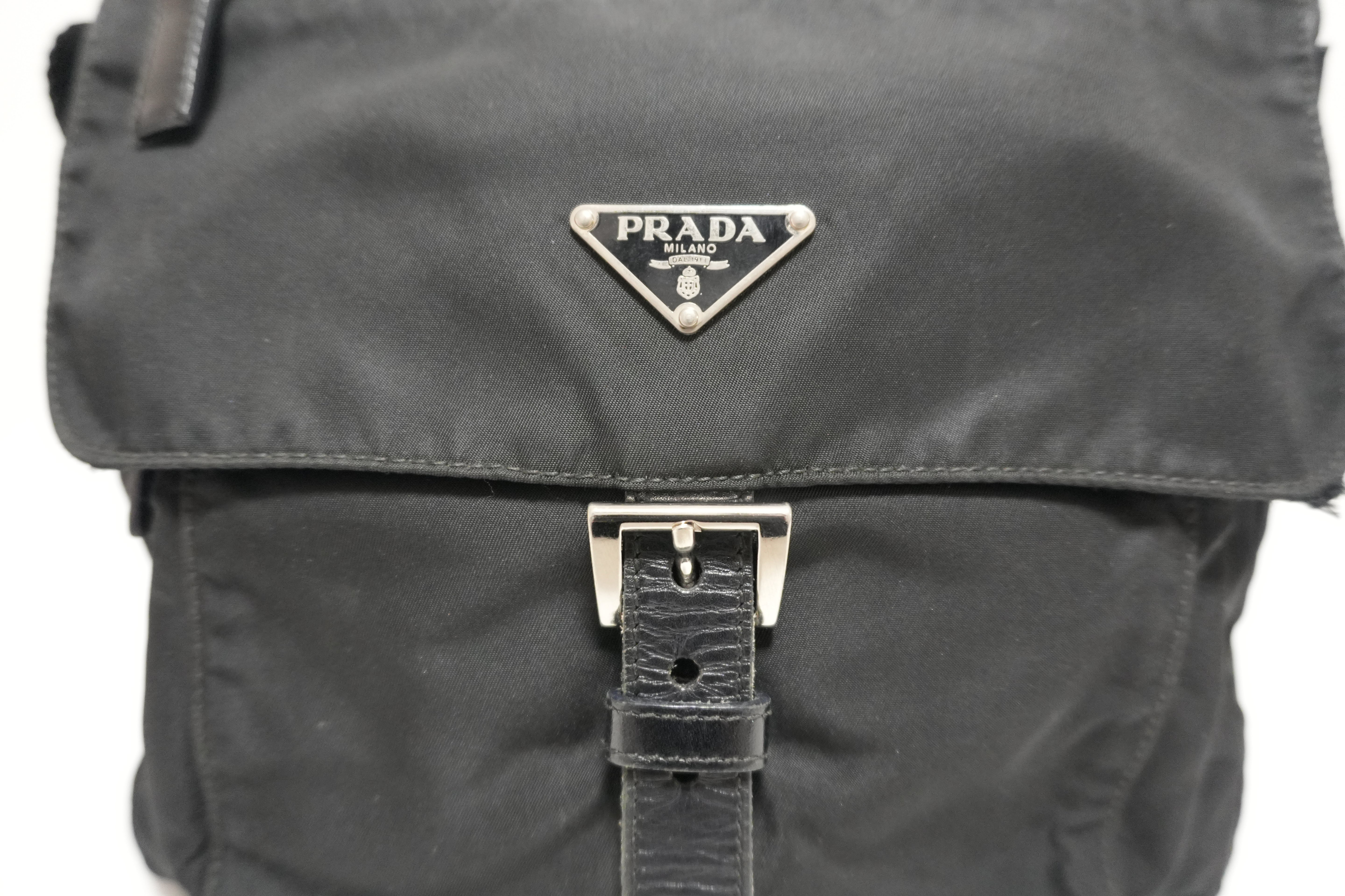 Borsa a tracolla in nylon Prada usata