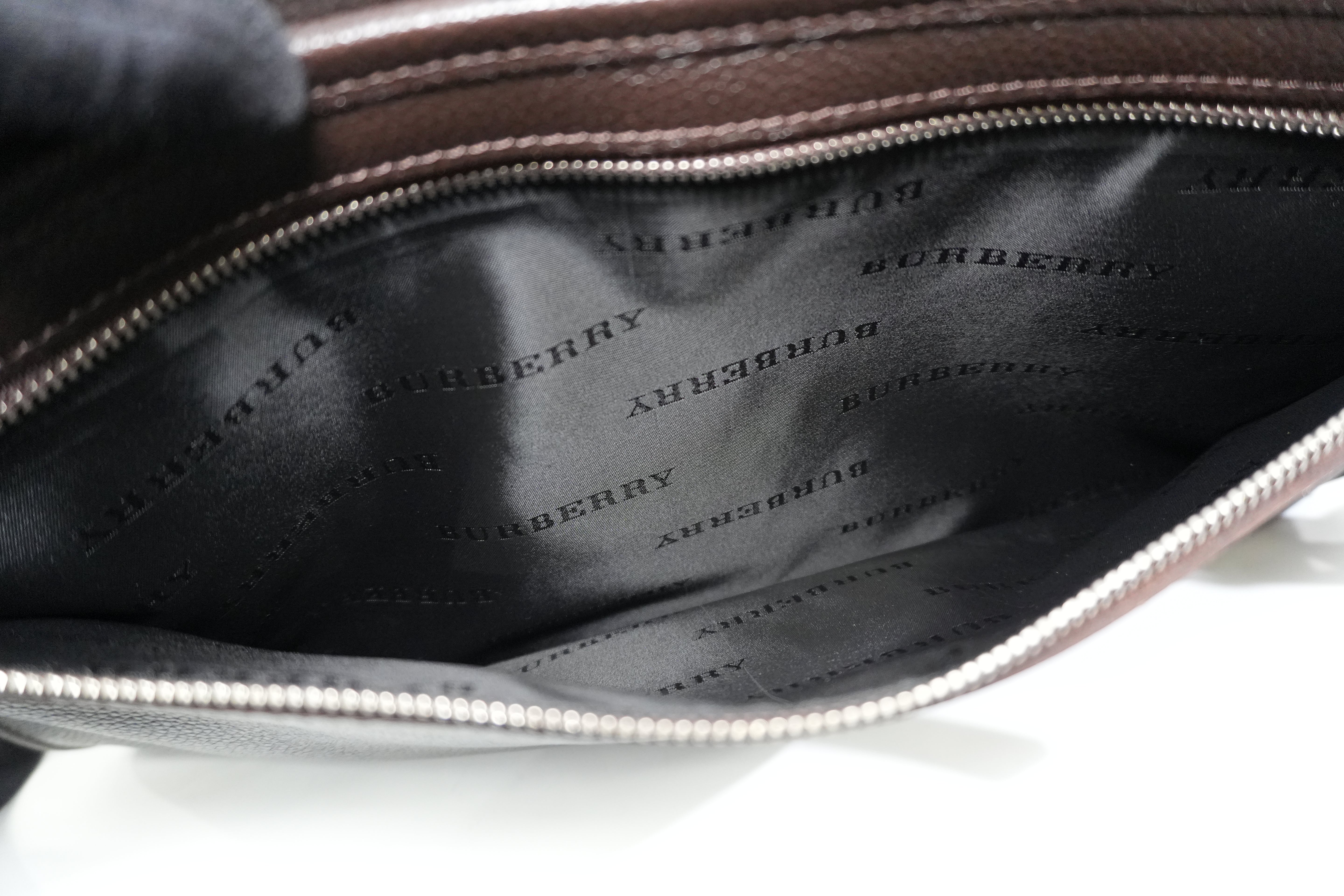 Pre-owned Burberry Briefcase Brown