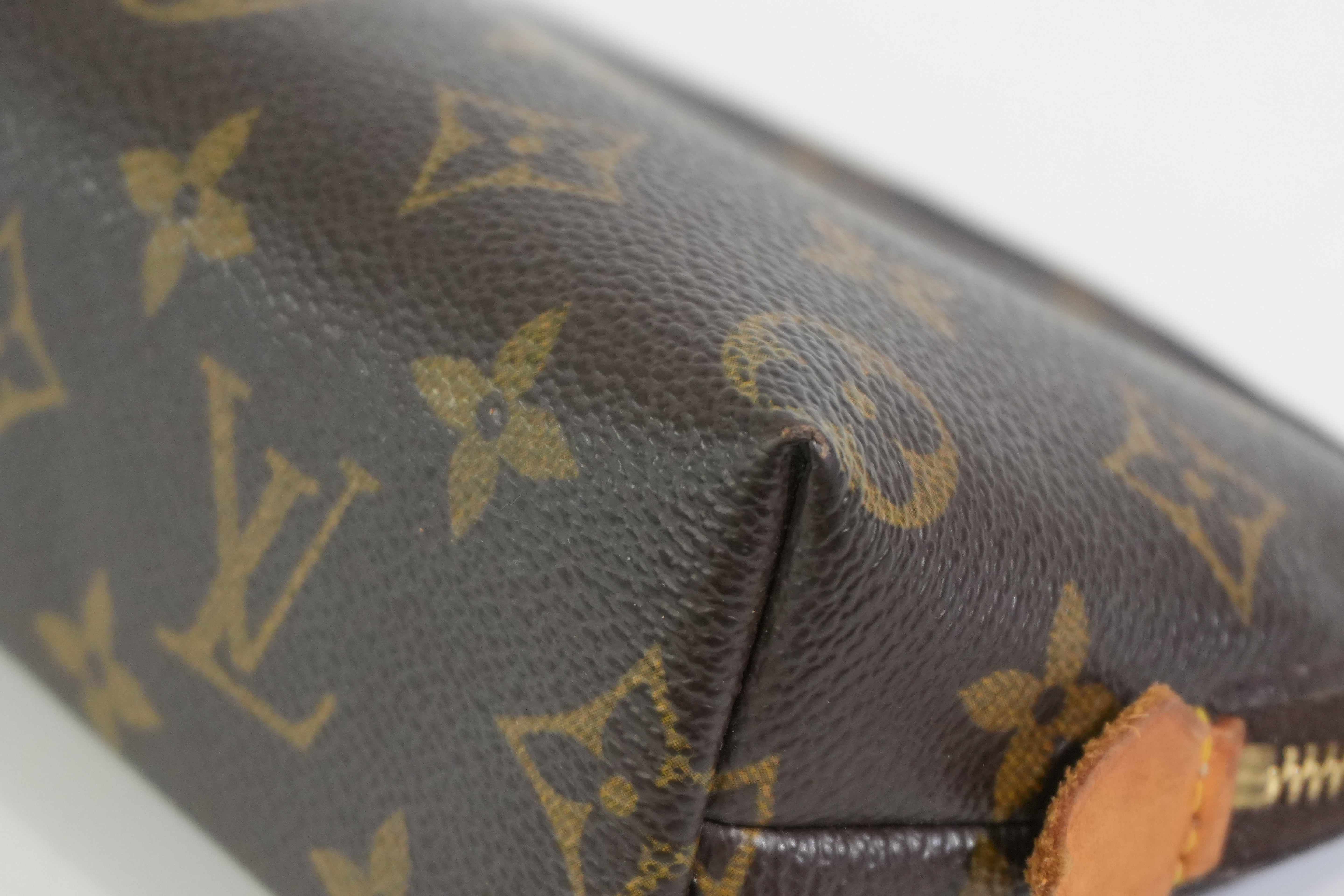 Pre-owned Louis Vuitton Monogram Cosmetic Pouch PM