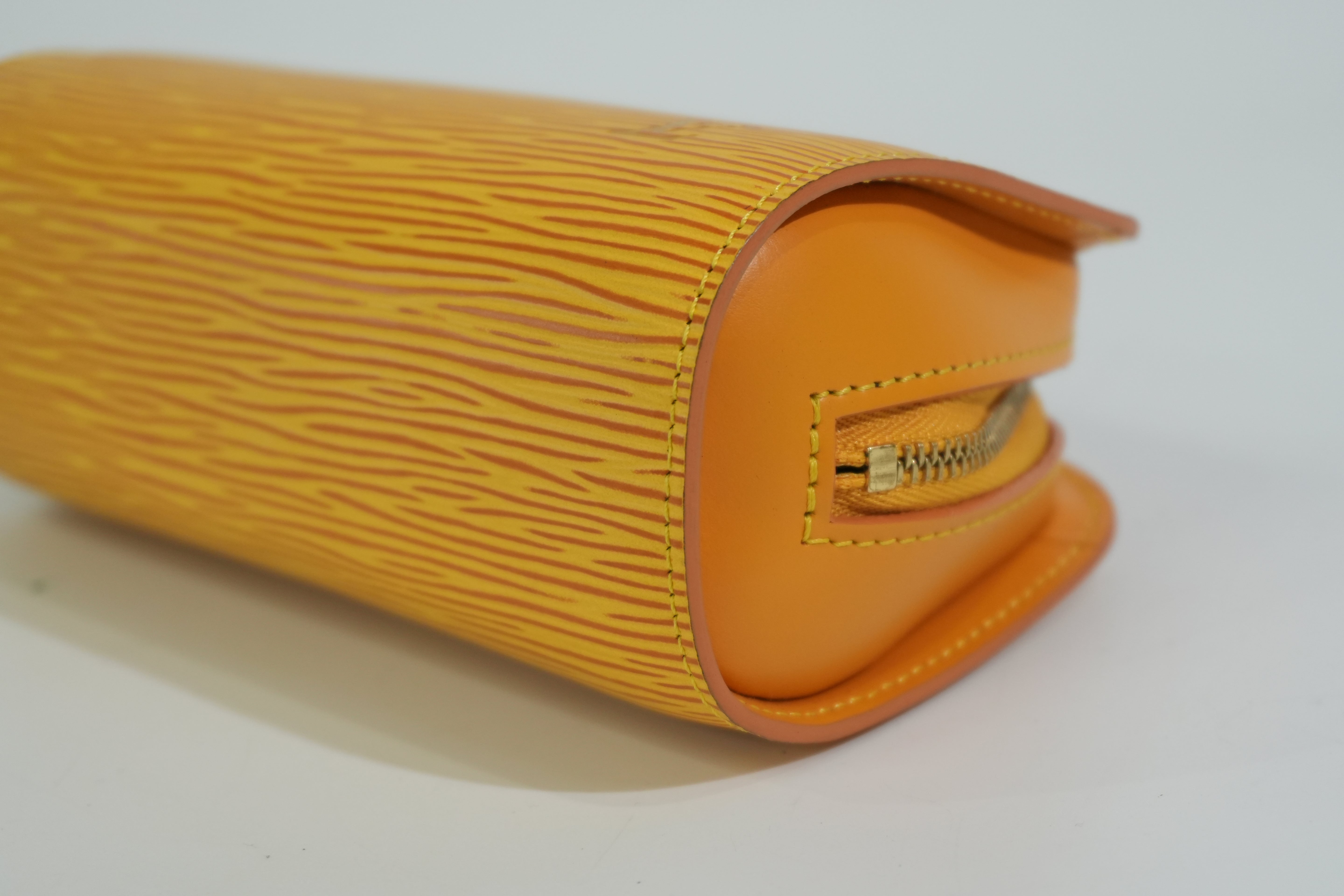 Pre-owned Louis Vuitton Epi Dauphine PM Pouch Yellow