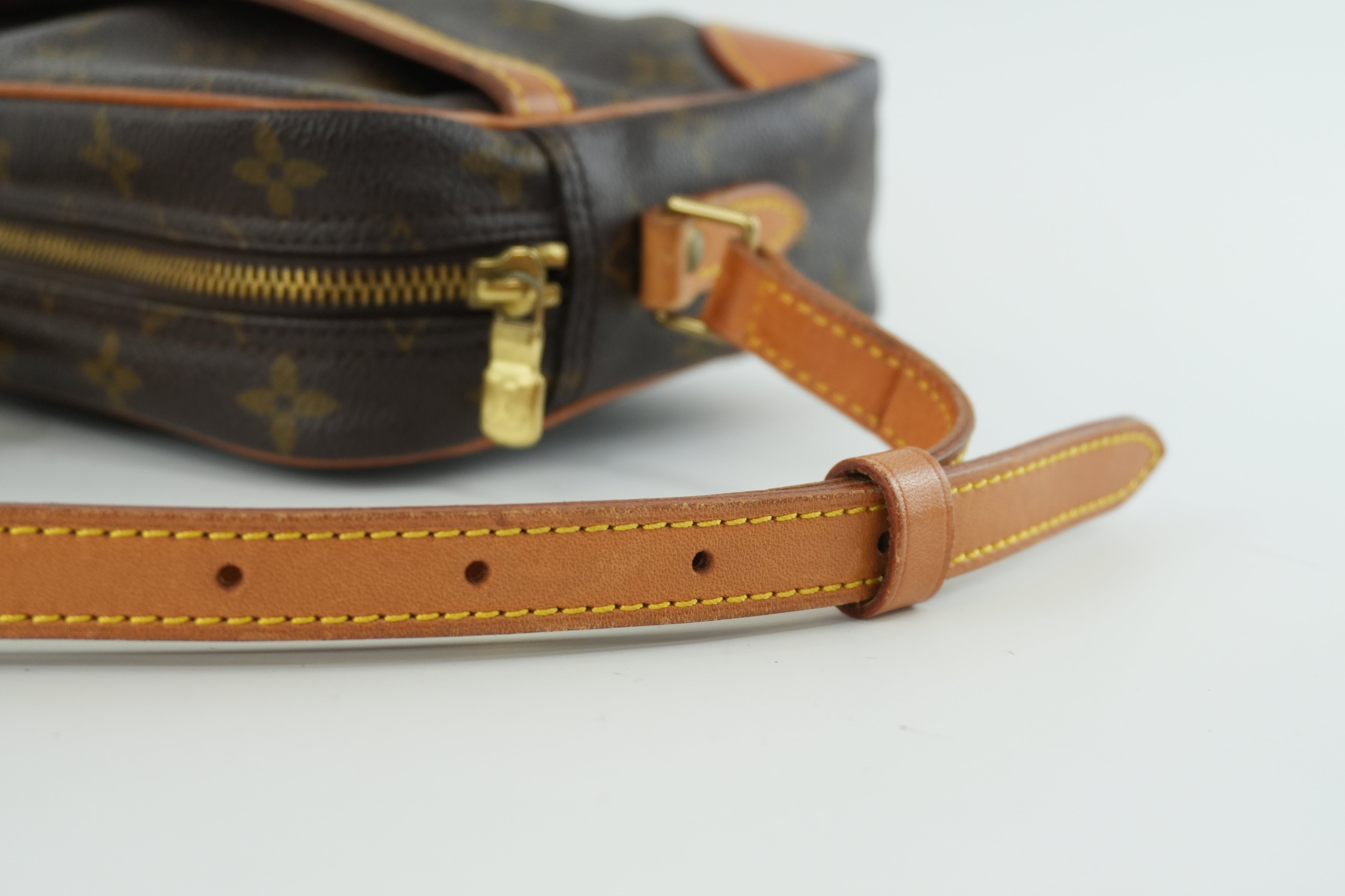 Louis Vuitton Monogram Trocadero Shoulder Bag Used