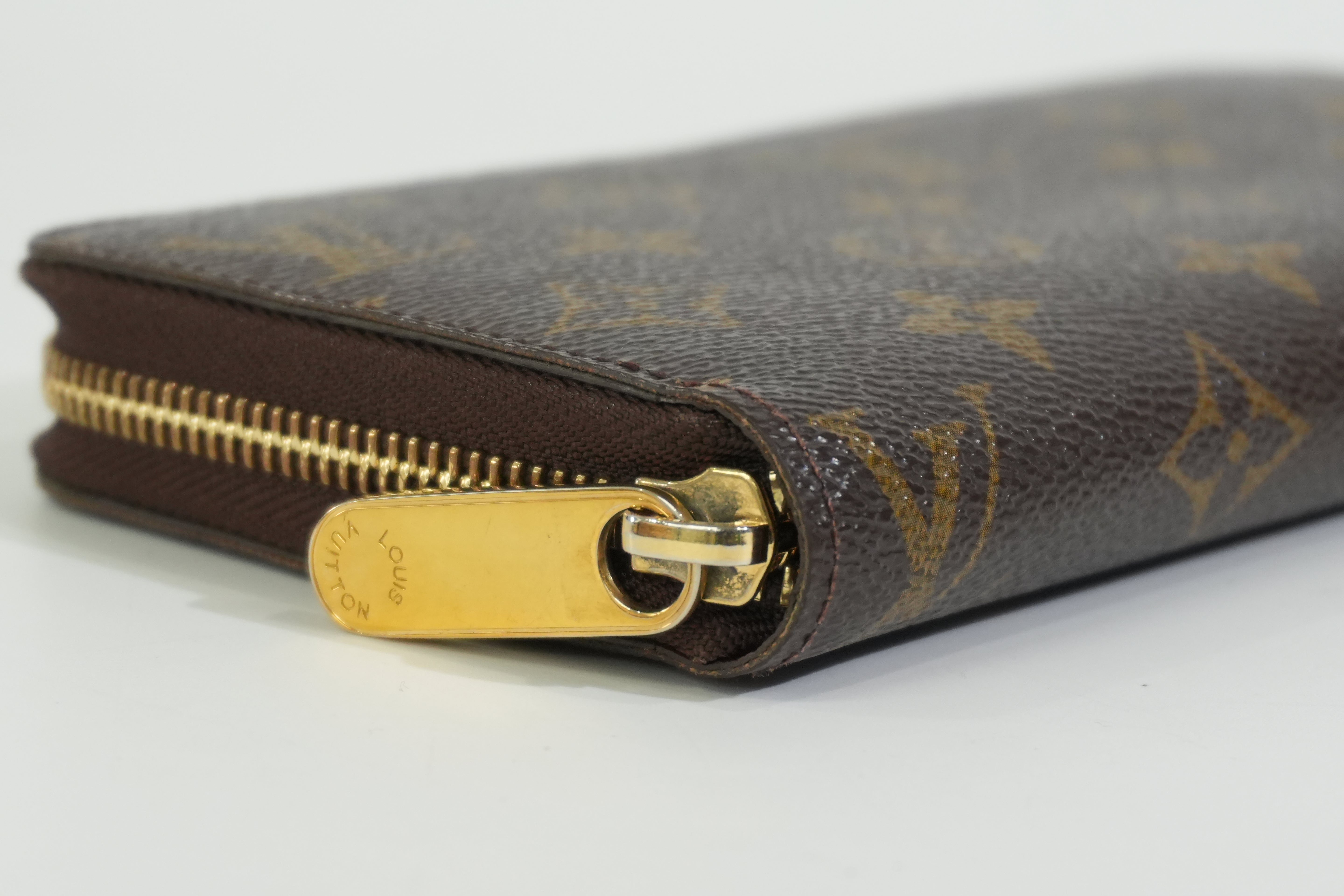 Pre-owned Louis Vuitton Monogram Zippy Long Wallet