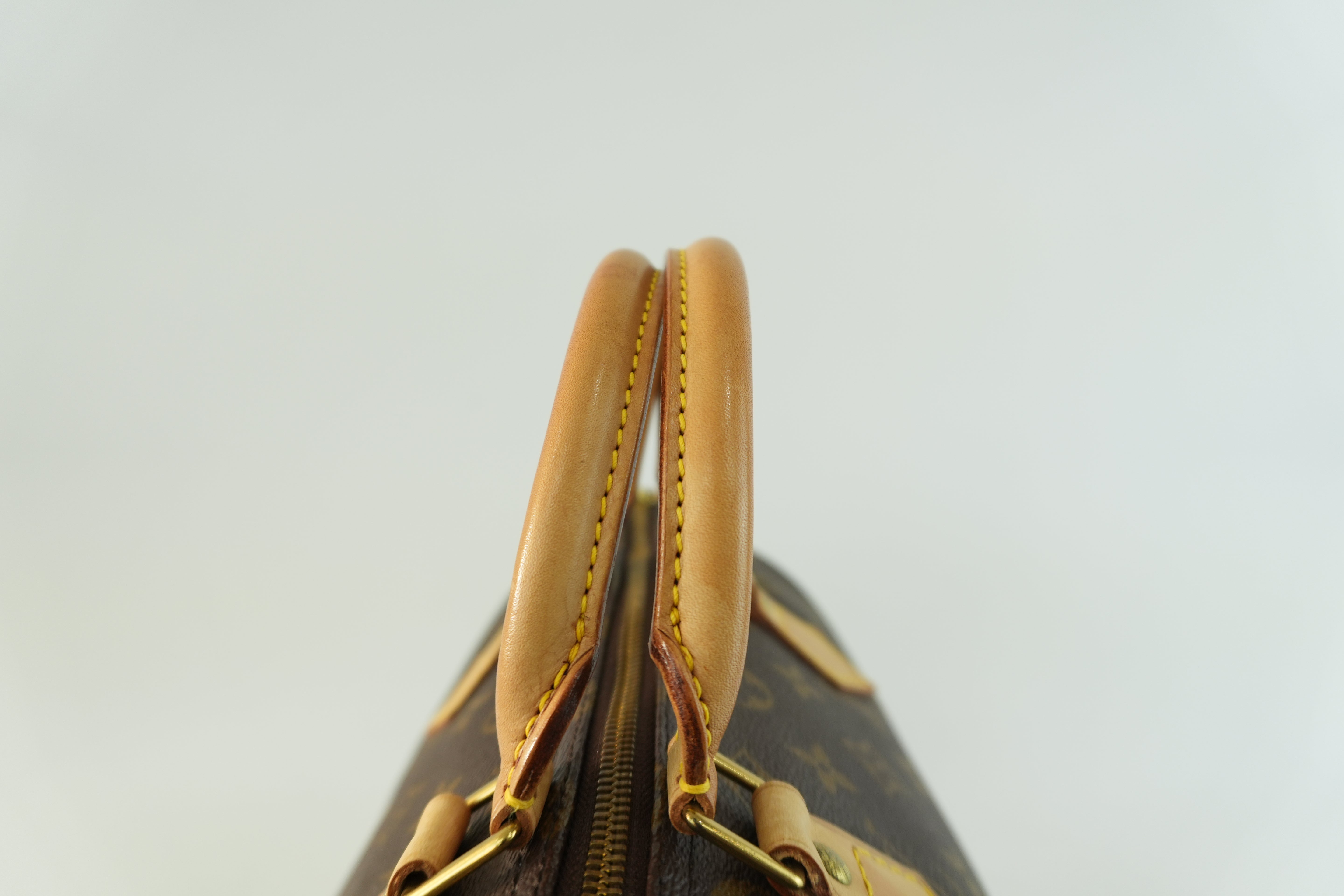 Louis Vuitton Monogram Speedy 30 Handbag Used