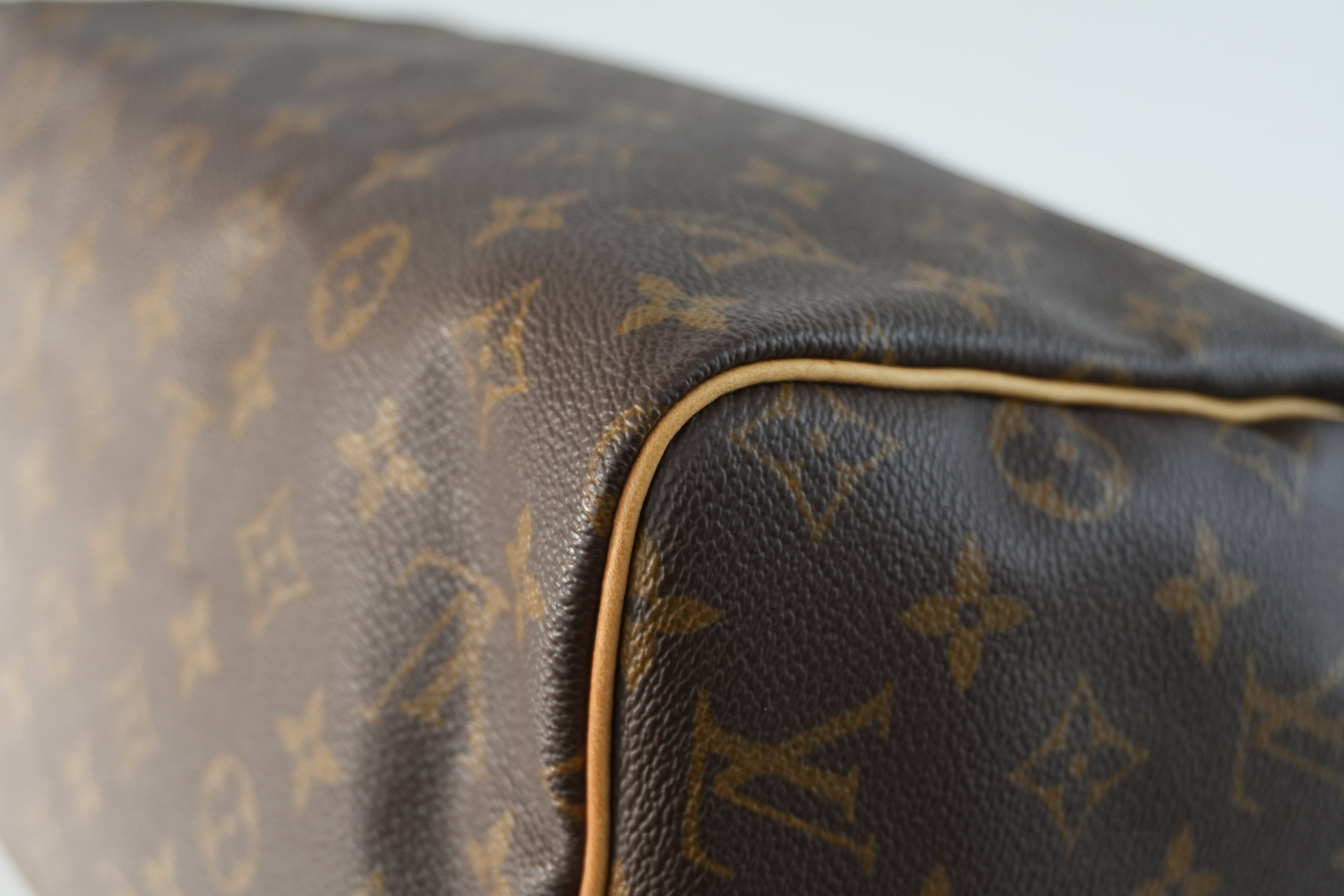 Louis Vuitton Monogram Speedy 30 Handbag Used