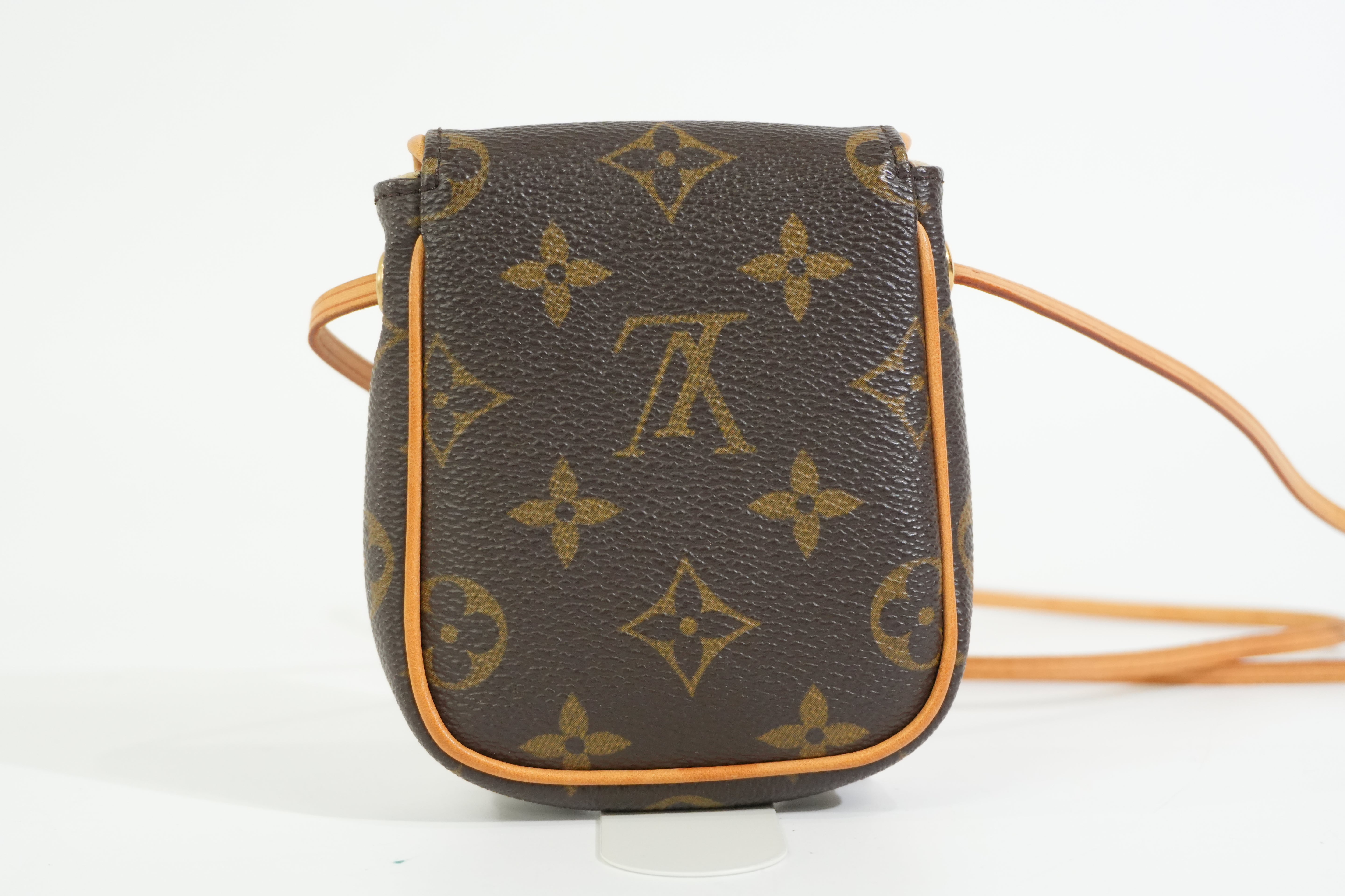 Pre-owned Louis Vuitton Monogram Pochette Cancun Crossbody Bag