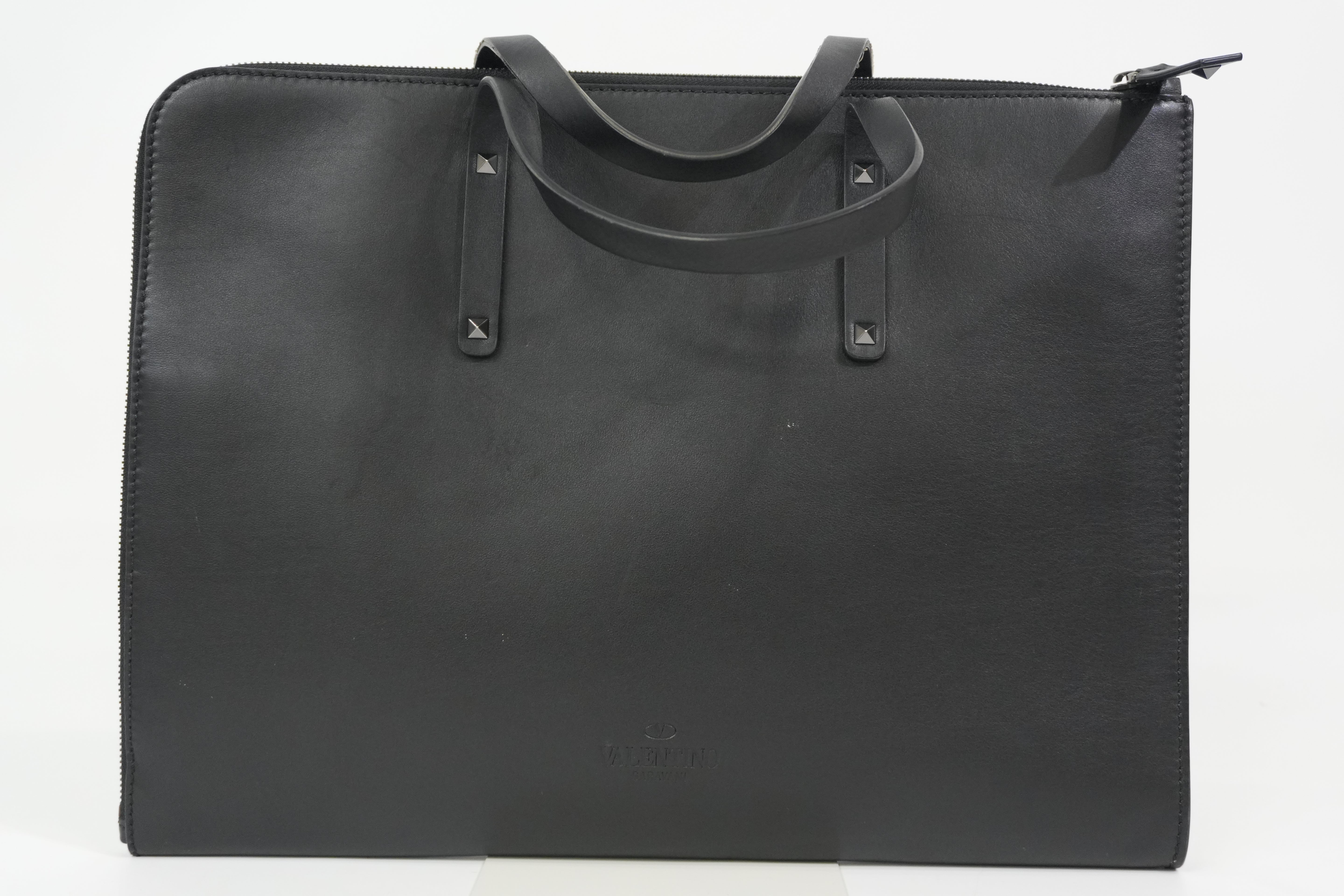 Pre-Owned Valentino Laptop Handbag