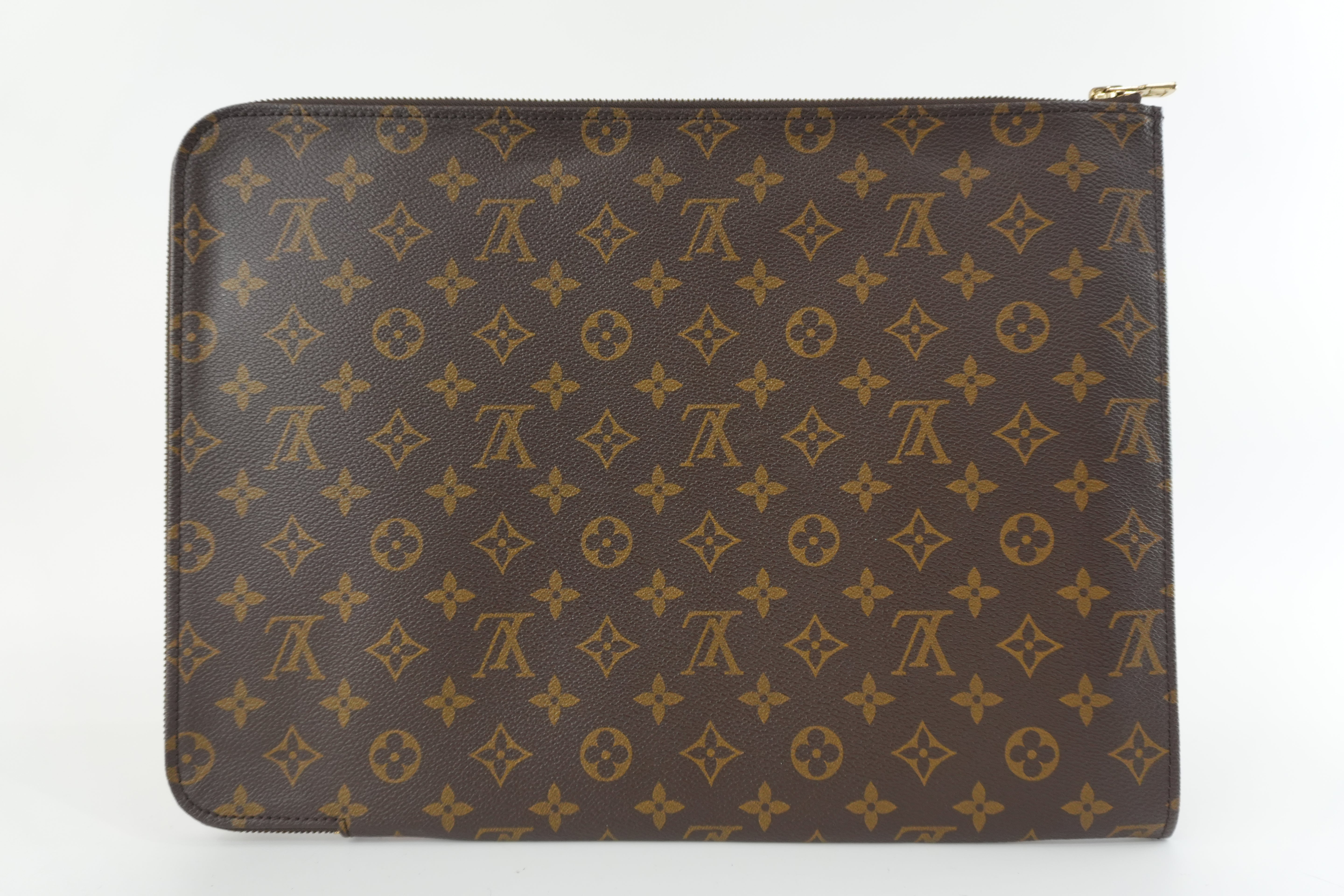 Pre-owned Louis Vuitton Monogram Pochette Document