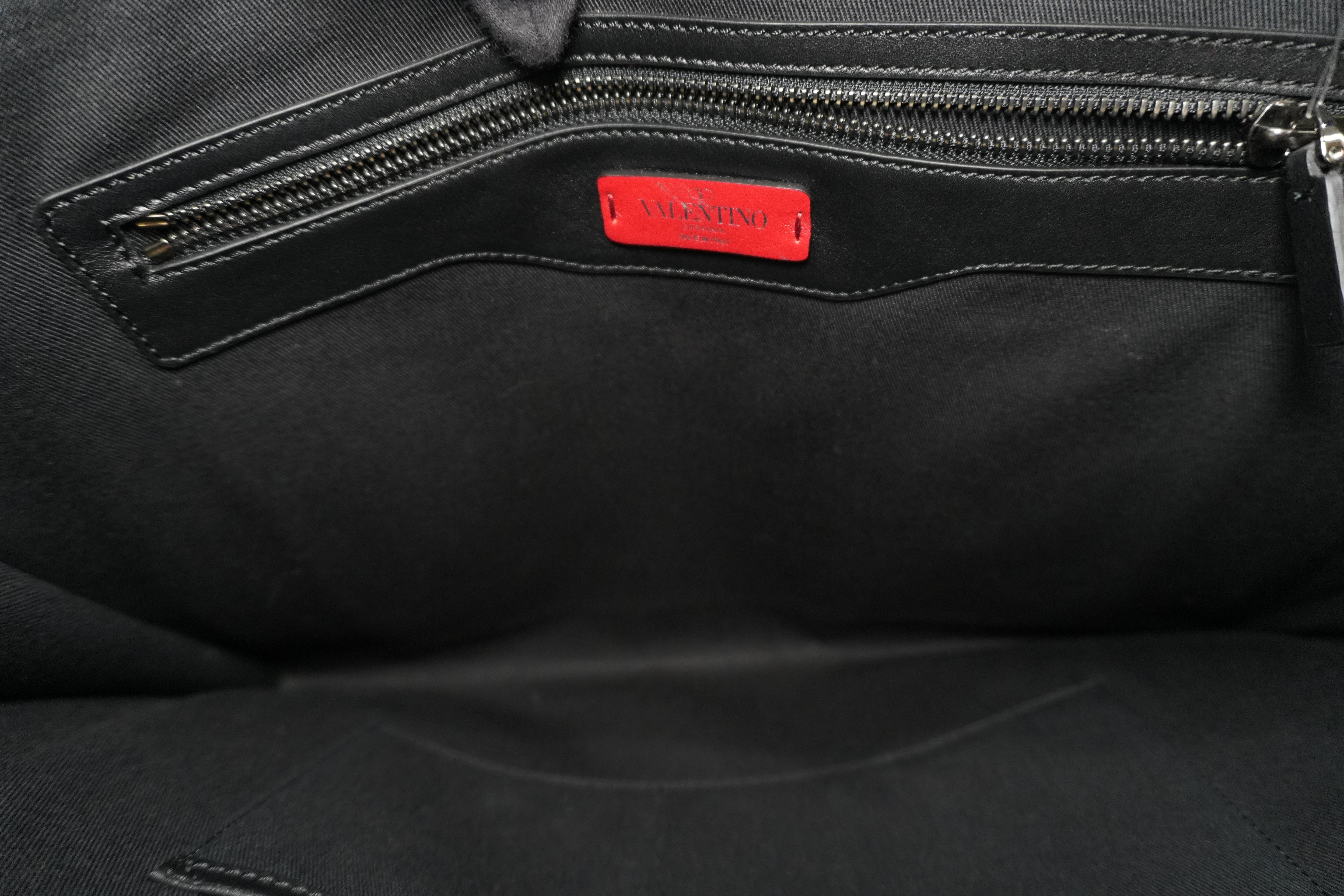 Pre-Owned Valentino Laptop Handbag