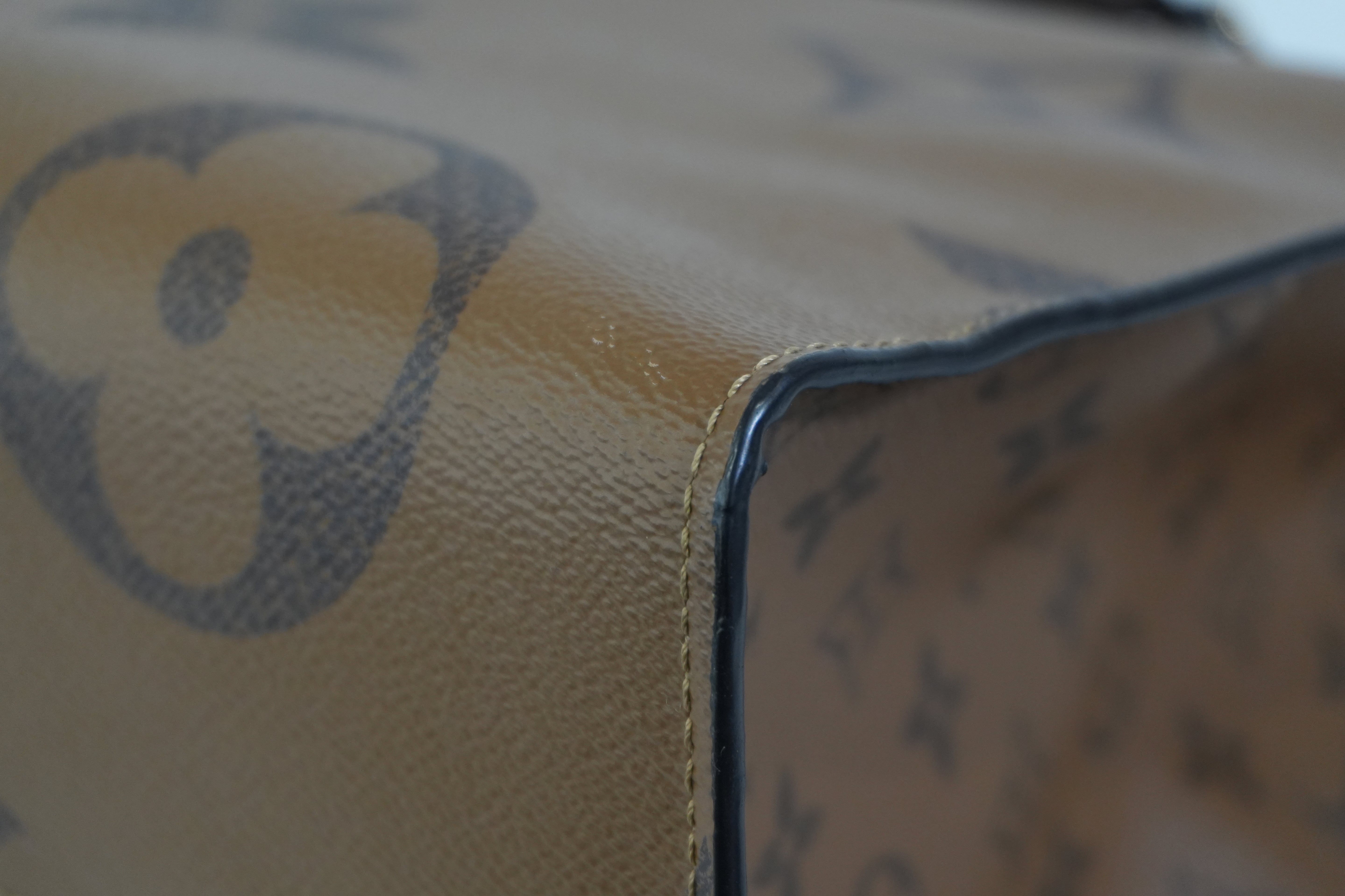 Pre-owned Louis Vuitton Giant Reverse Monogram On the Go Tote Bag