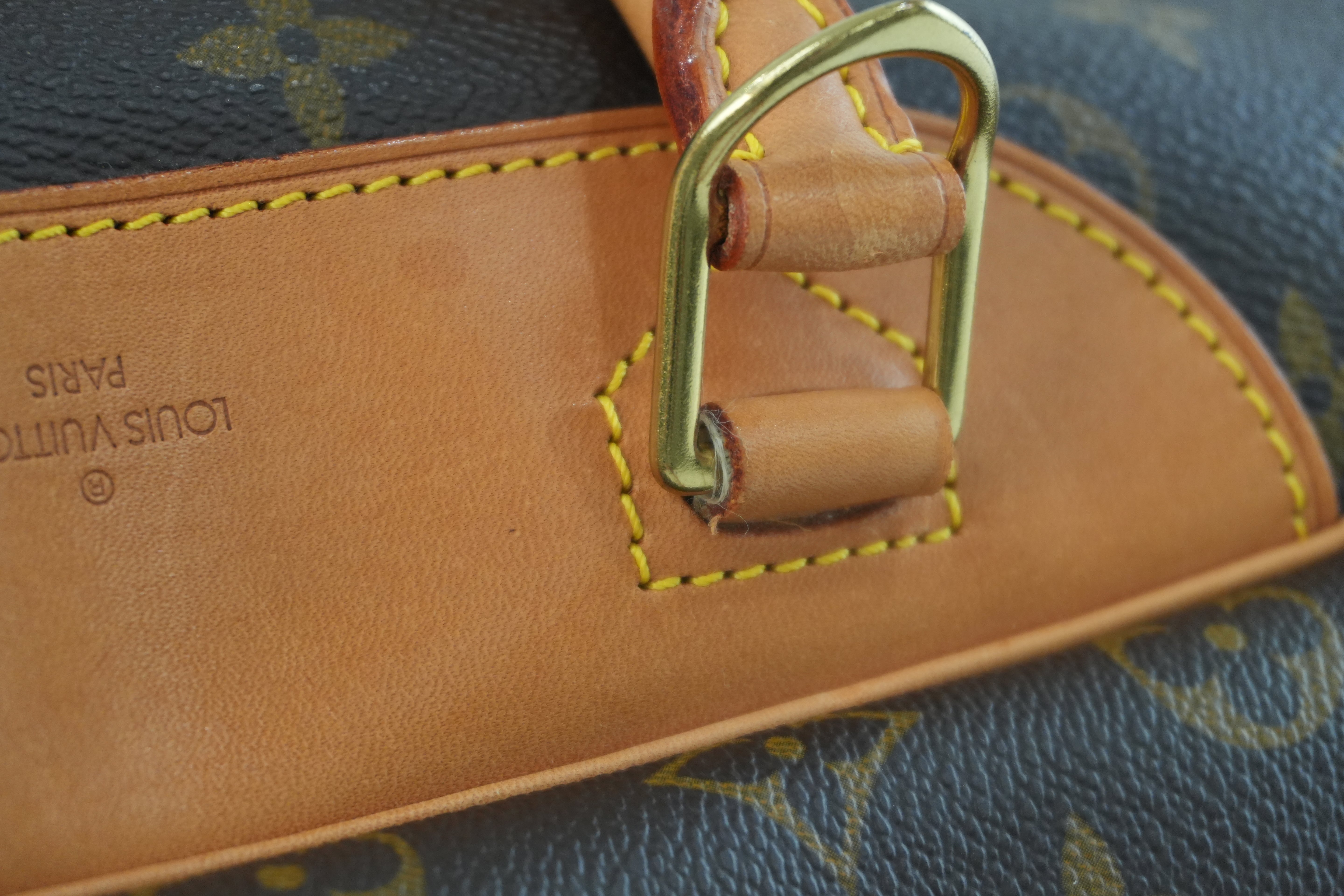 Pre-owned Louis Vuitton Monogram Deauville Handbag