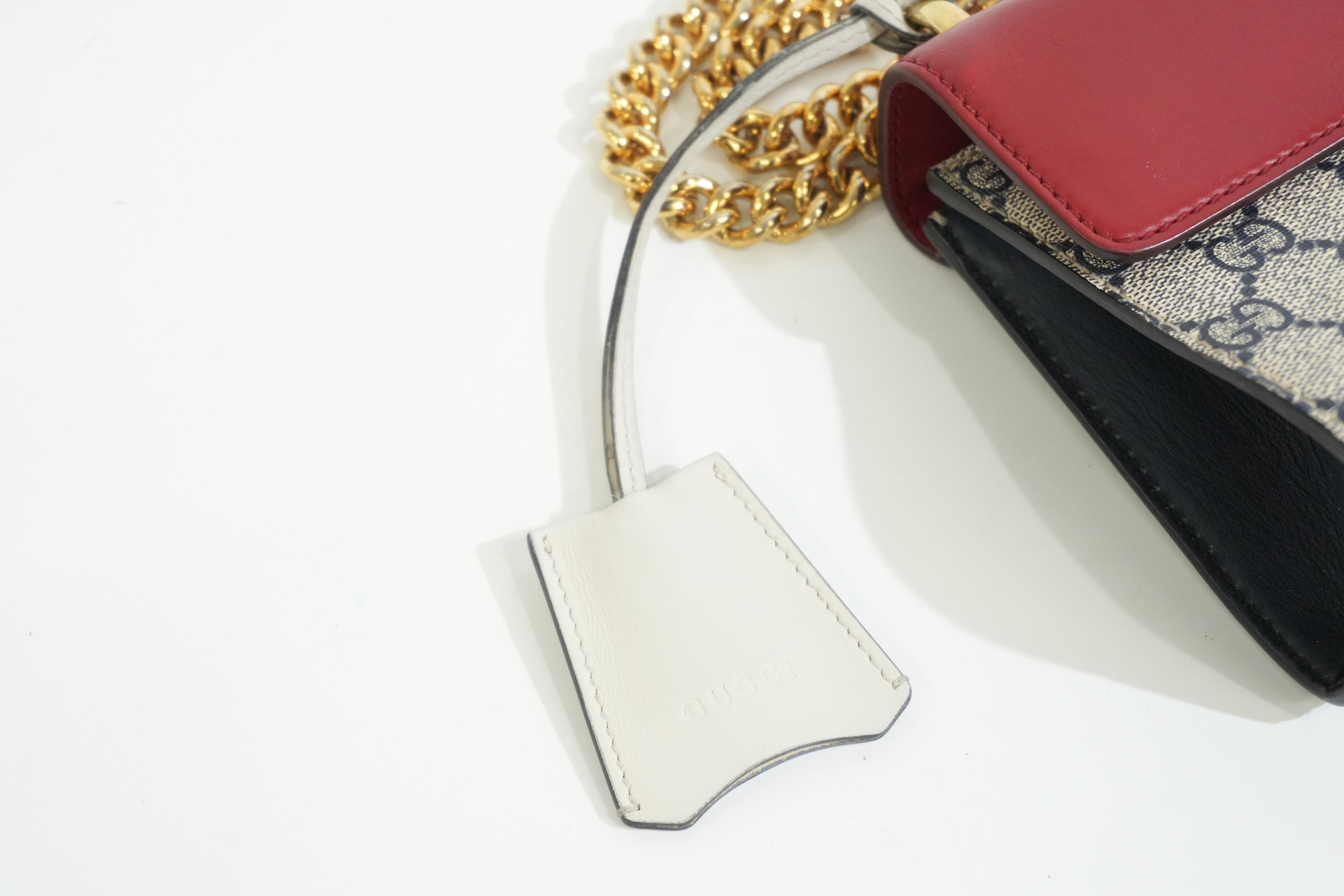 Pre-owned Gucci Padlock Small Chain Shoulder Bag Red