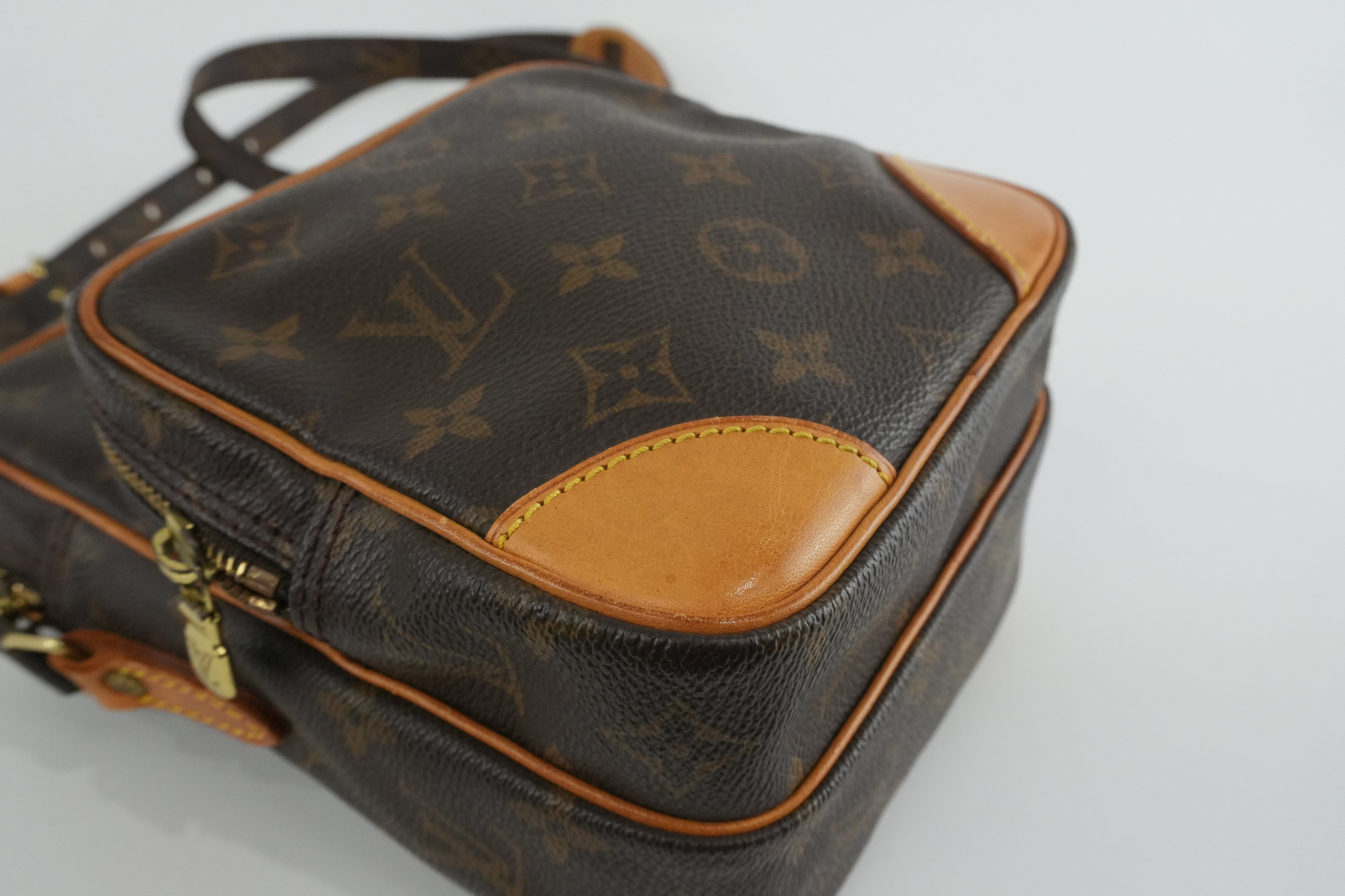 Louis Vuitton Monogram Amazone Crossbody Used