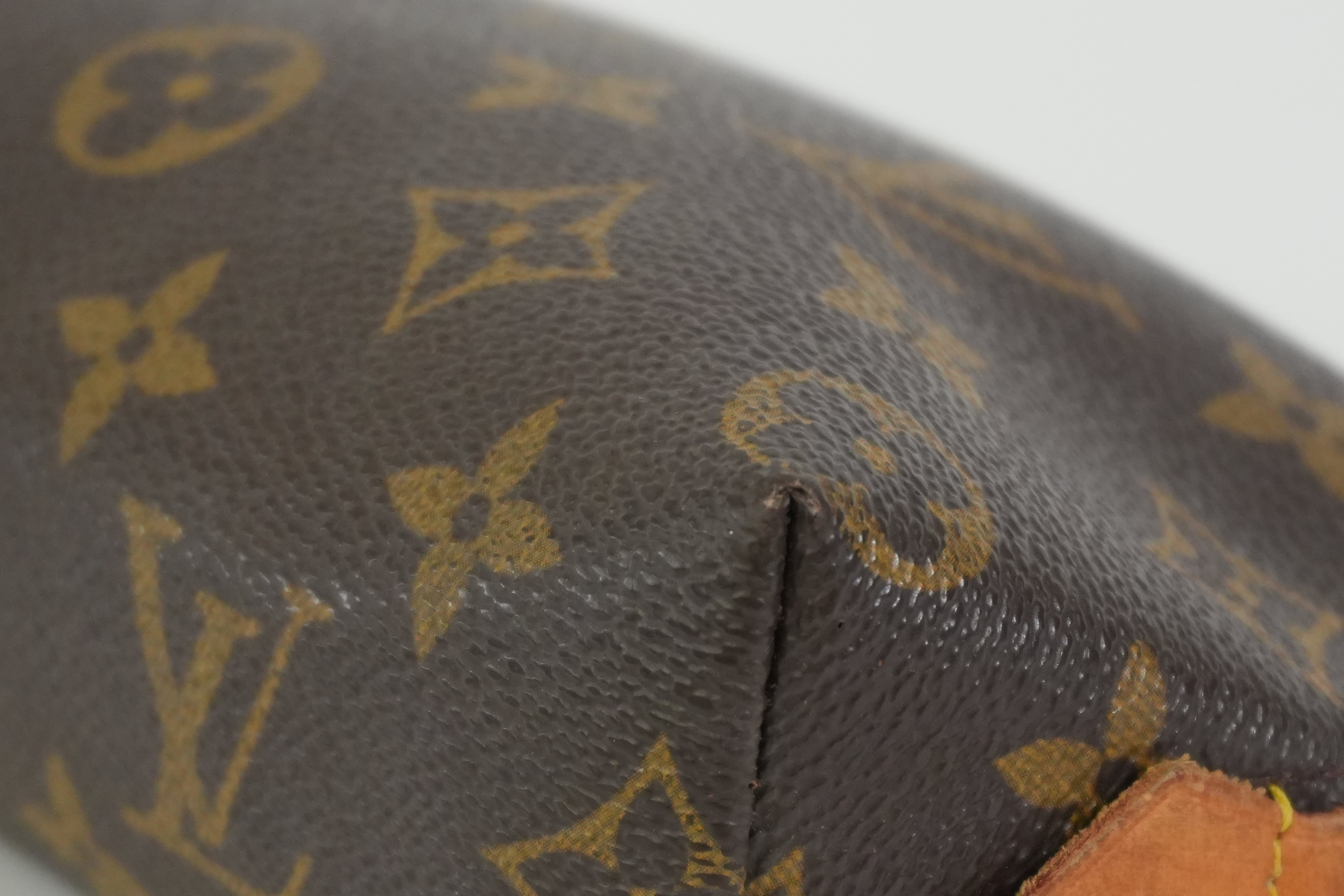Pre-owned Louis Vuitton Monogram Cosmetic Pouch PM