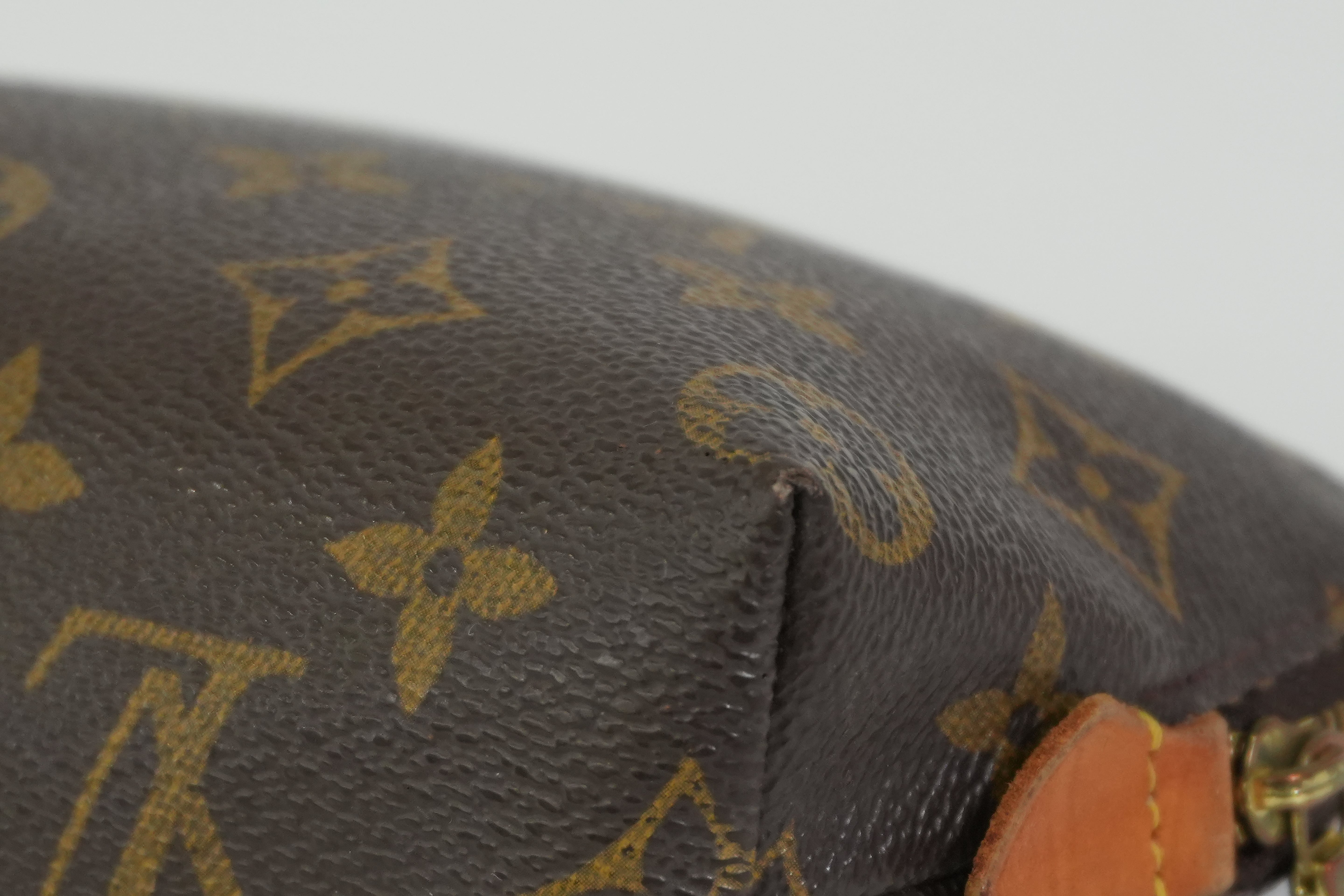 Pre-owned Louis Vuitton Monogram Cosmetic Pouch PM