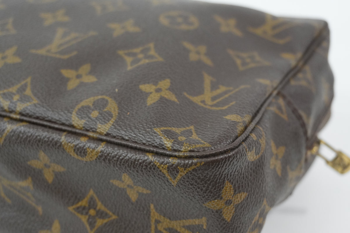 Pre-Owned Louis Vuitton Monogram Trousse 28 Pouch