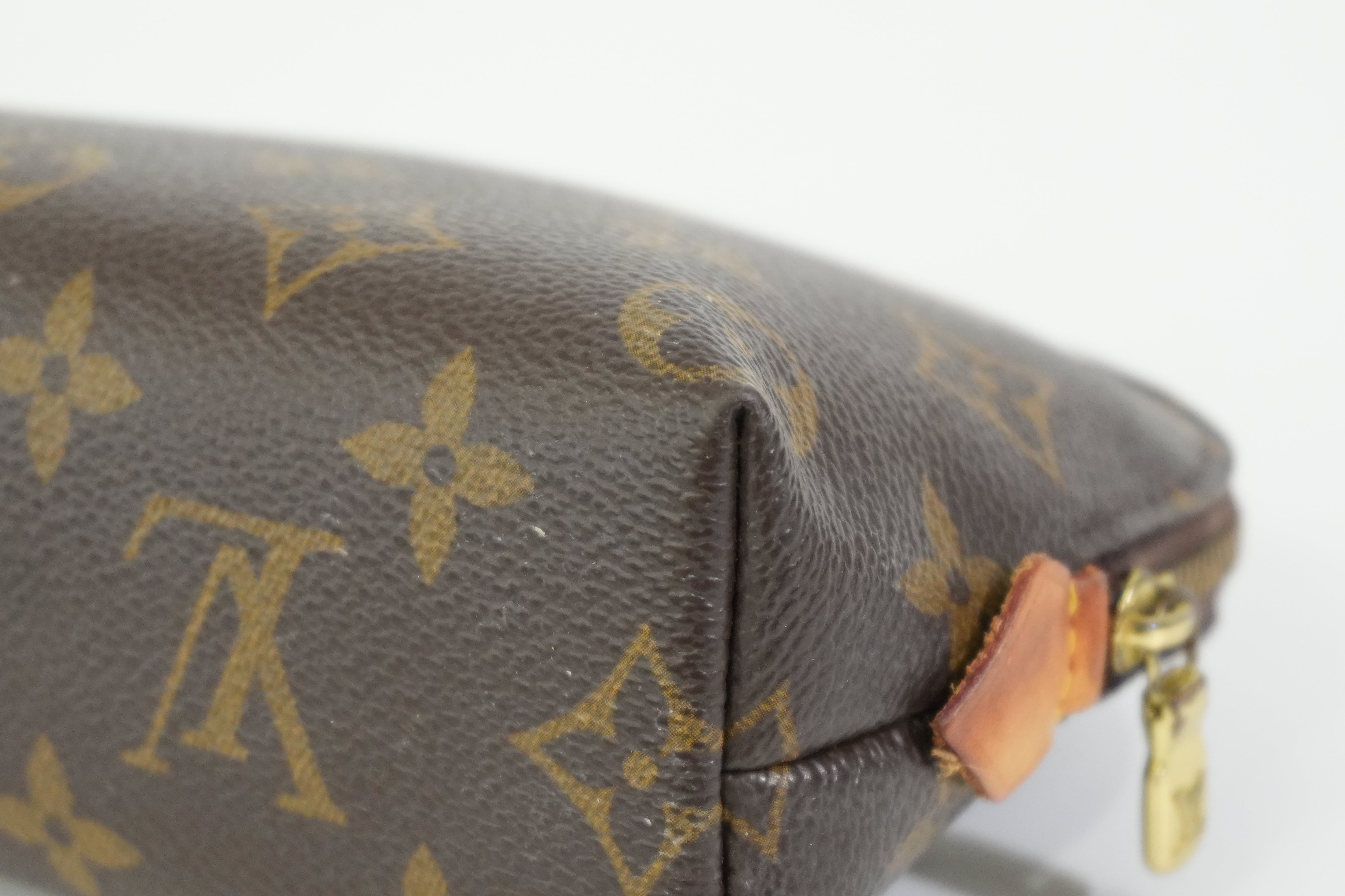 Pre-owned Louis Vuitton Monogram Cosmetic Pouch PM