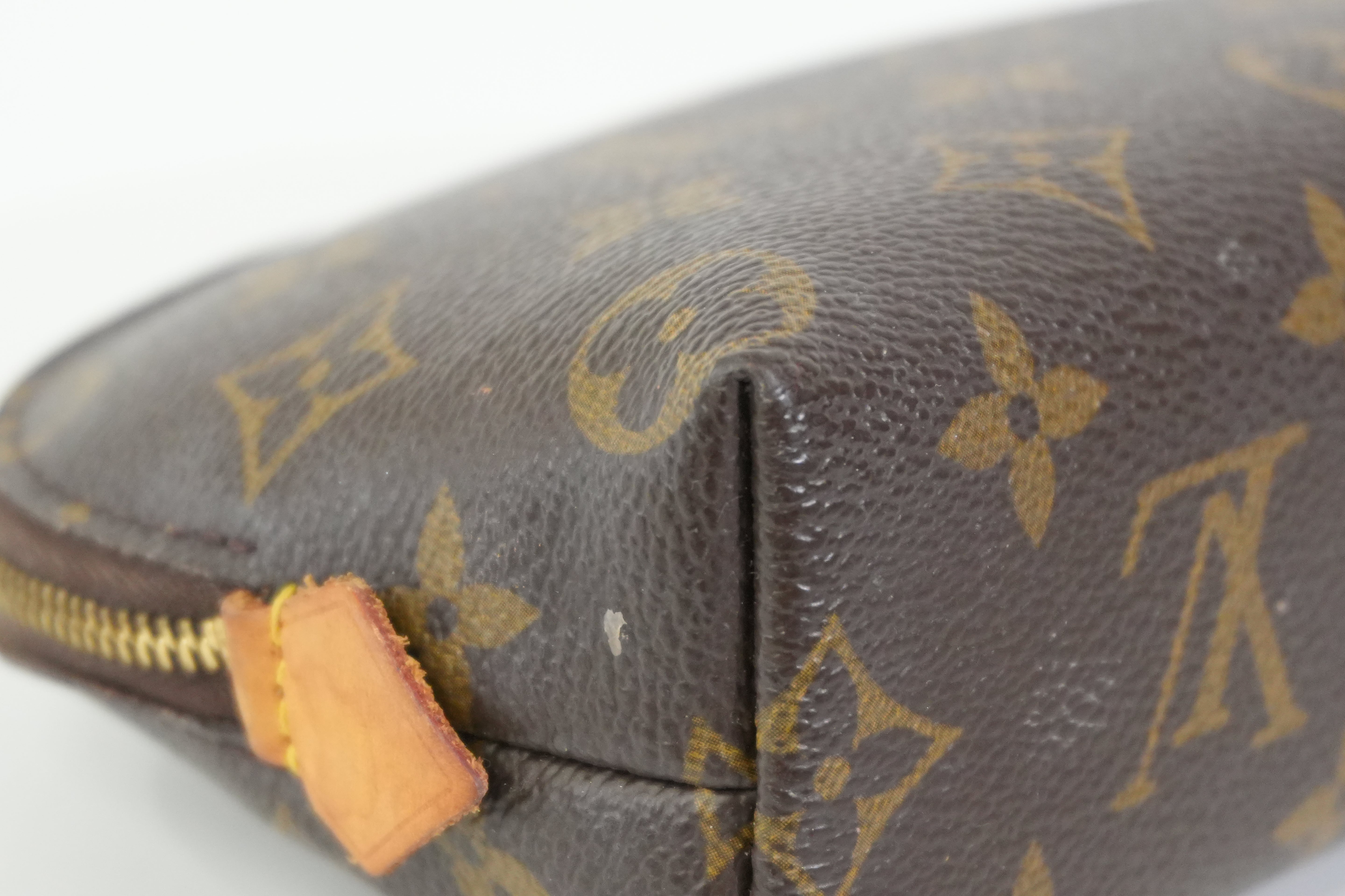 Pre-owned Louis Vuitton Monogram Cosmetic Pouch PM