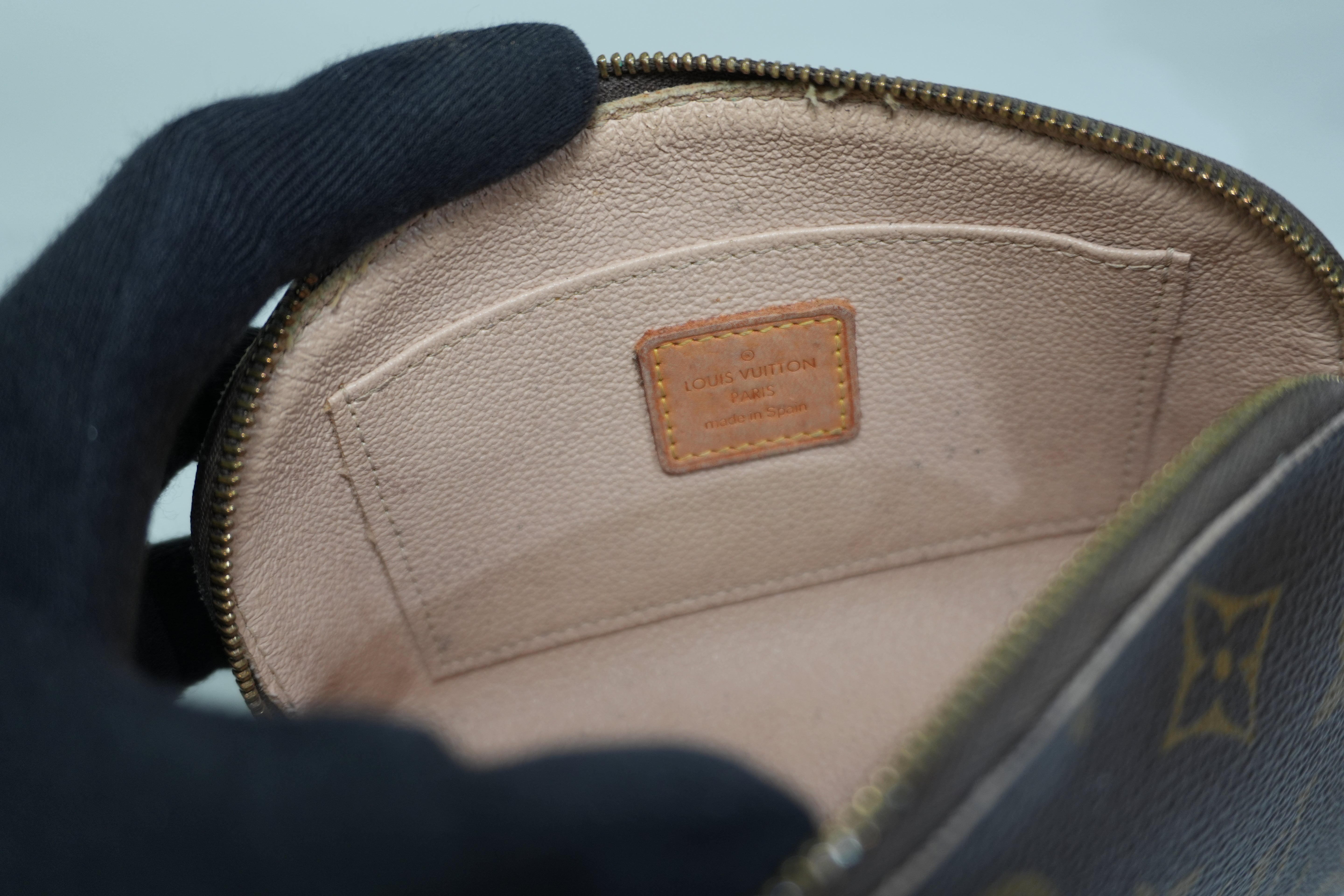 Pre-owned Louis Vuitton Monogram Cosmetic Pouch PM