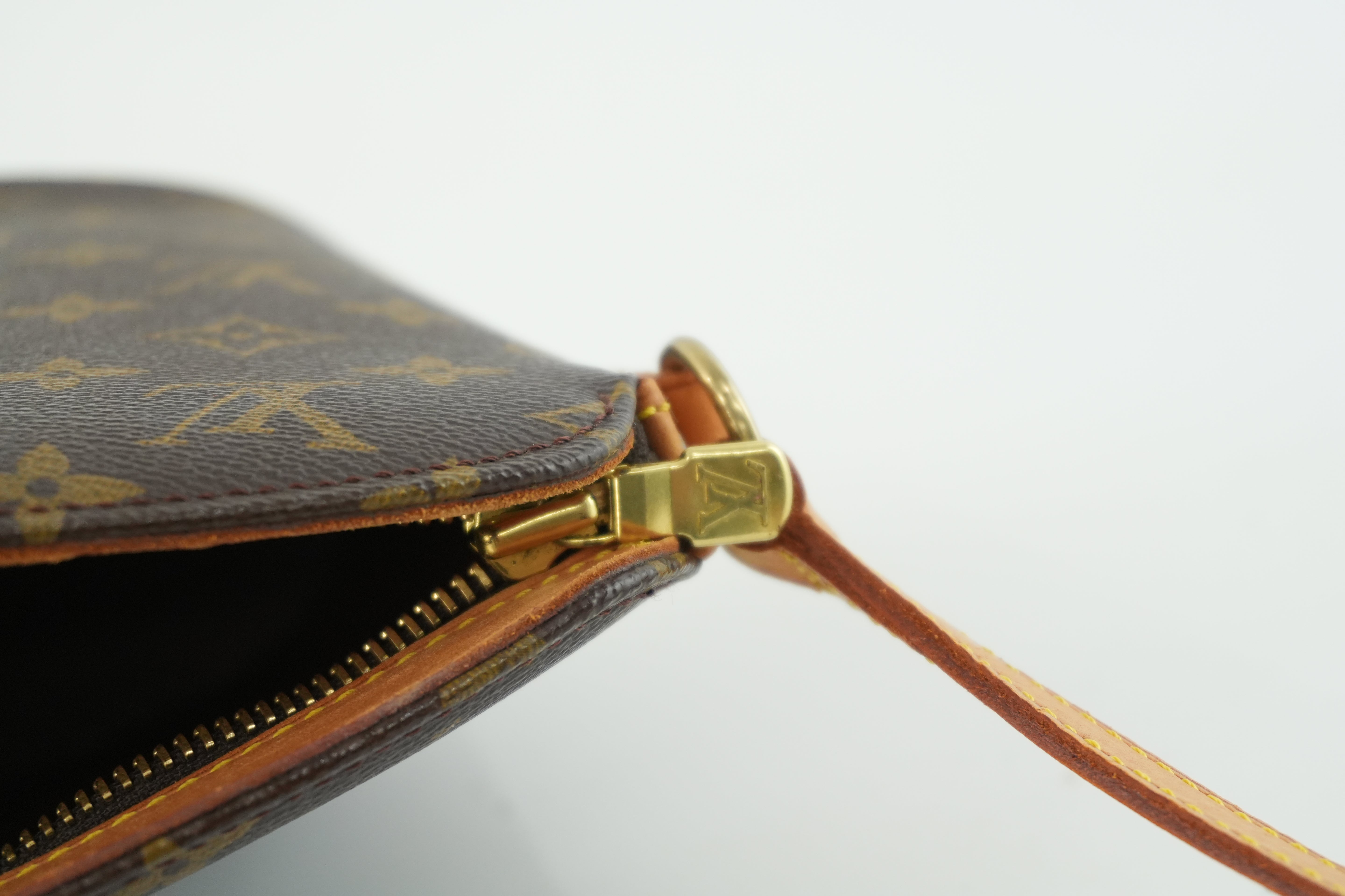 Louis Vuitton Monogram Drouot Shoulder Bag Used