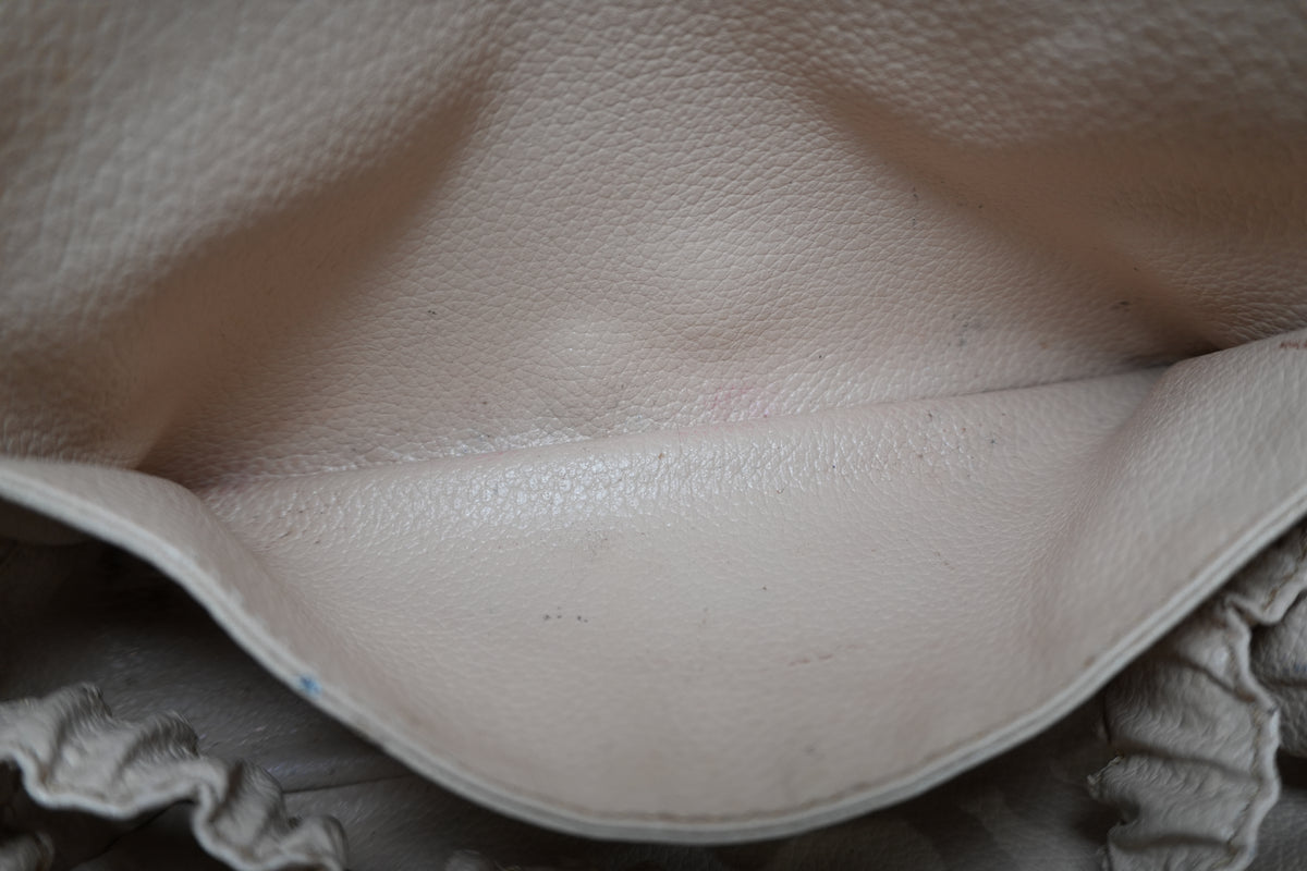 Pre-Owned Louis Vuitton Trousse 23 Monogram
