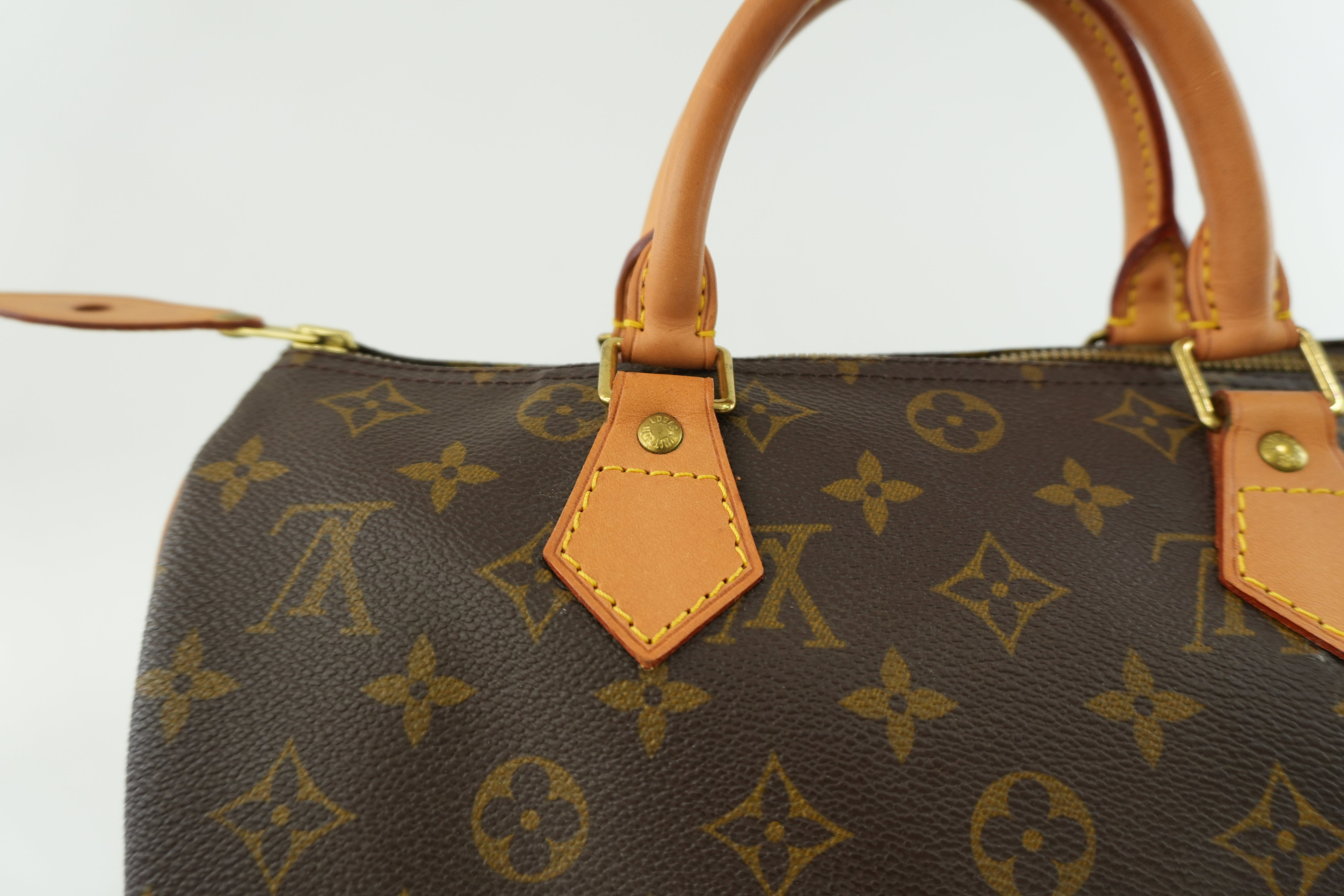 Louis Vuitton Monogram Speedy 30 Handbag Used
