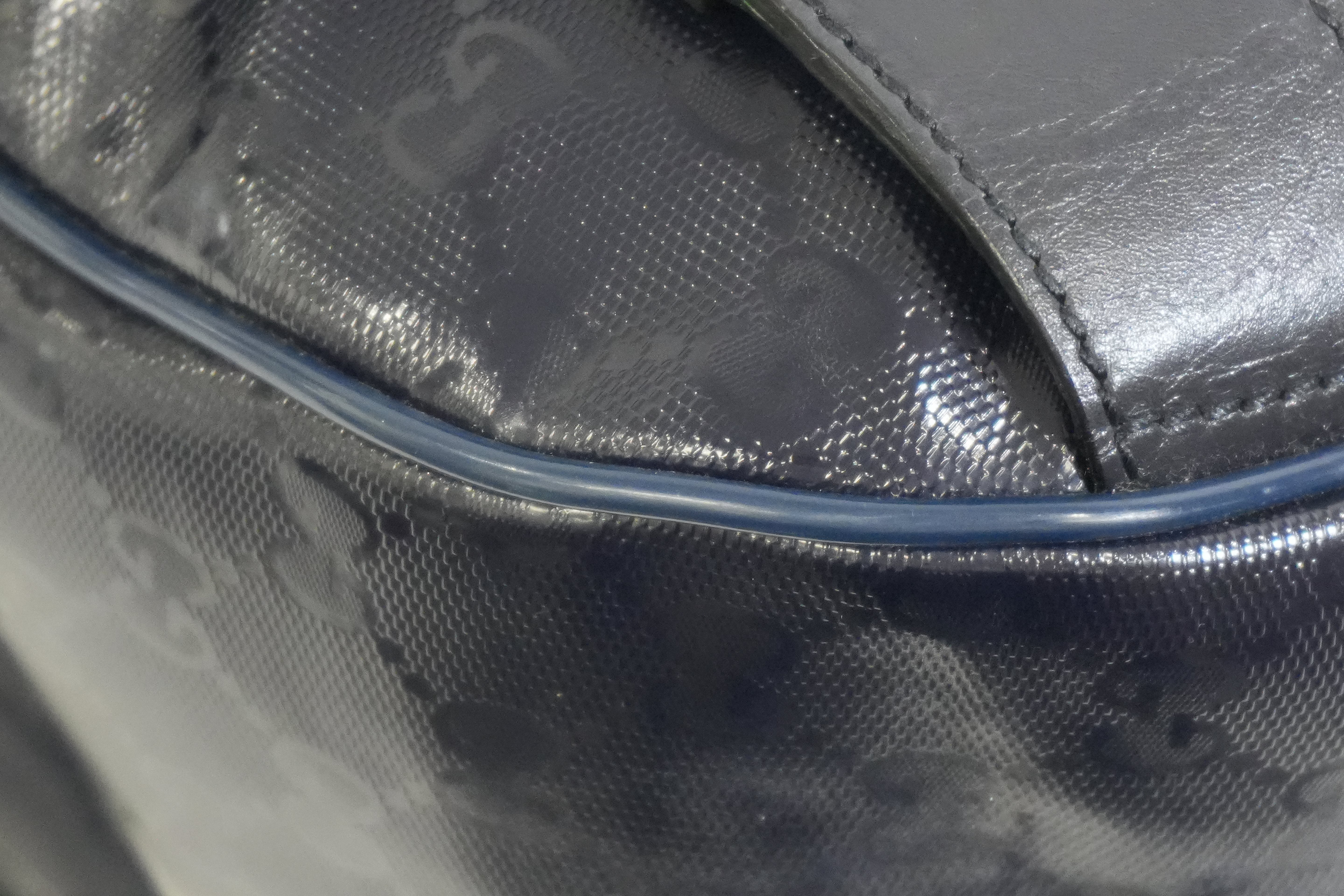 Pre-owned Gucci Guccisima Messenger Bag Navy Blue