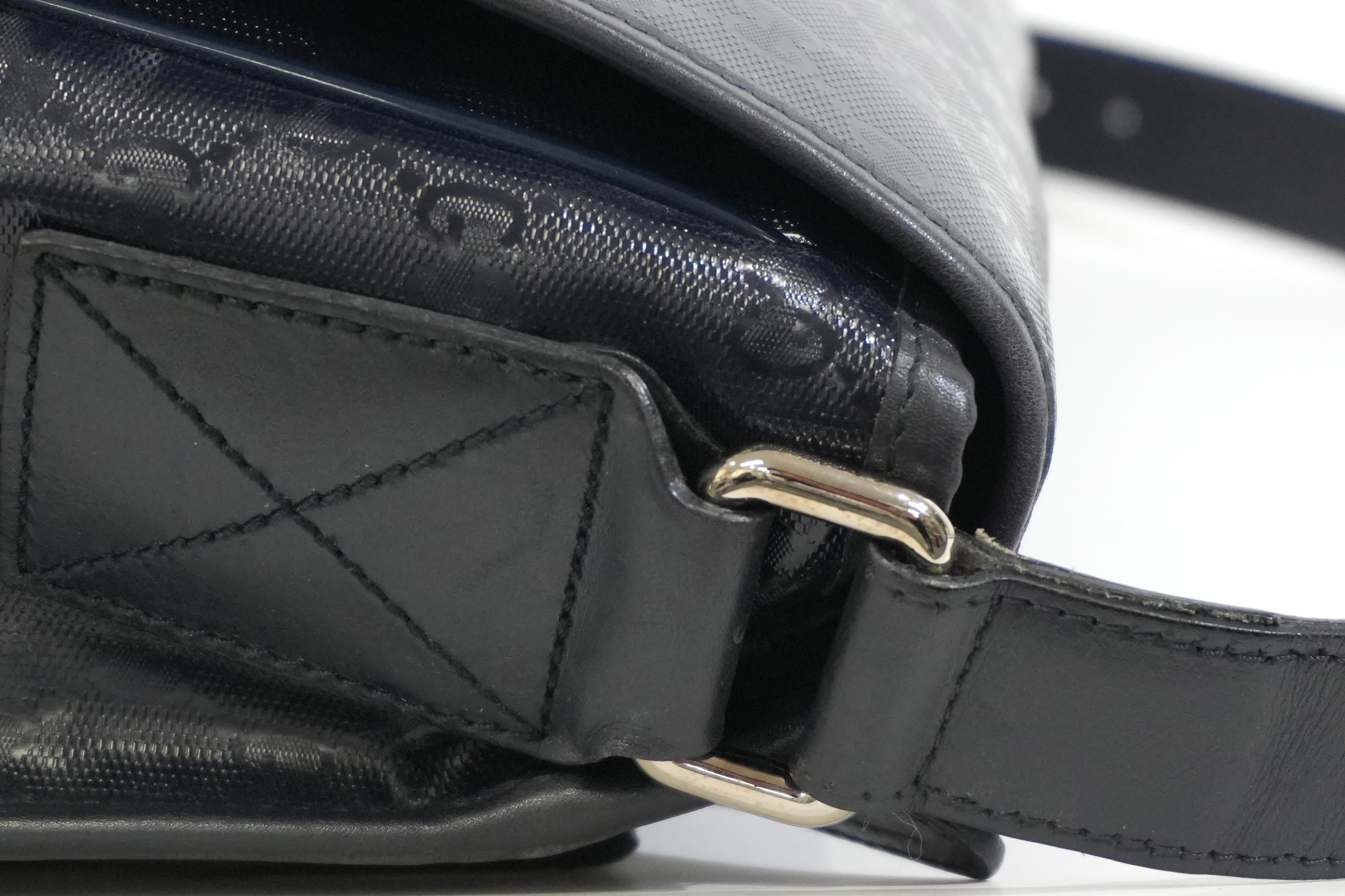 Pre-owned Gucci Guccisima Messenger Bag Navy Blue