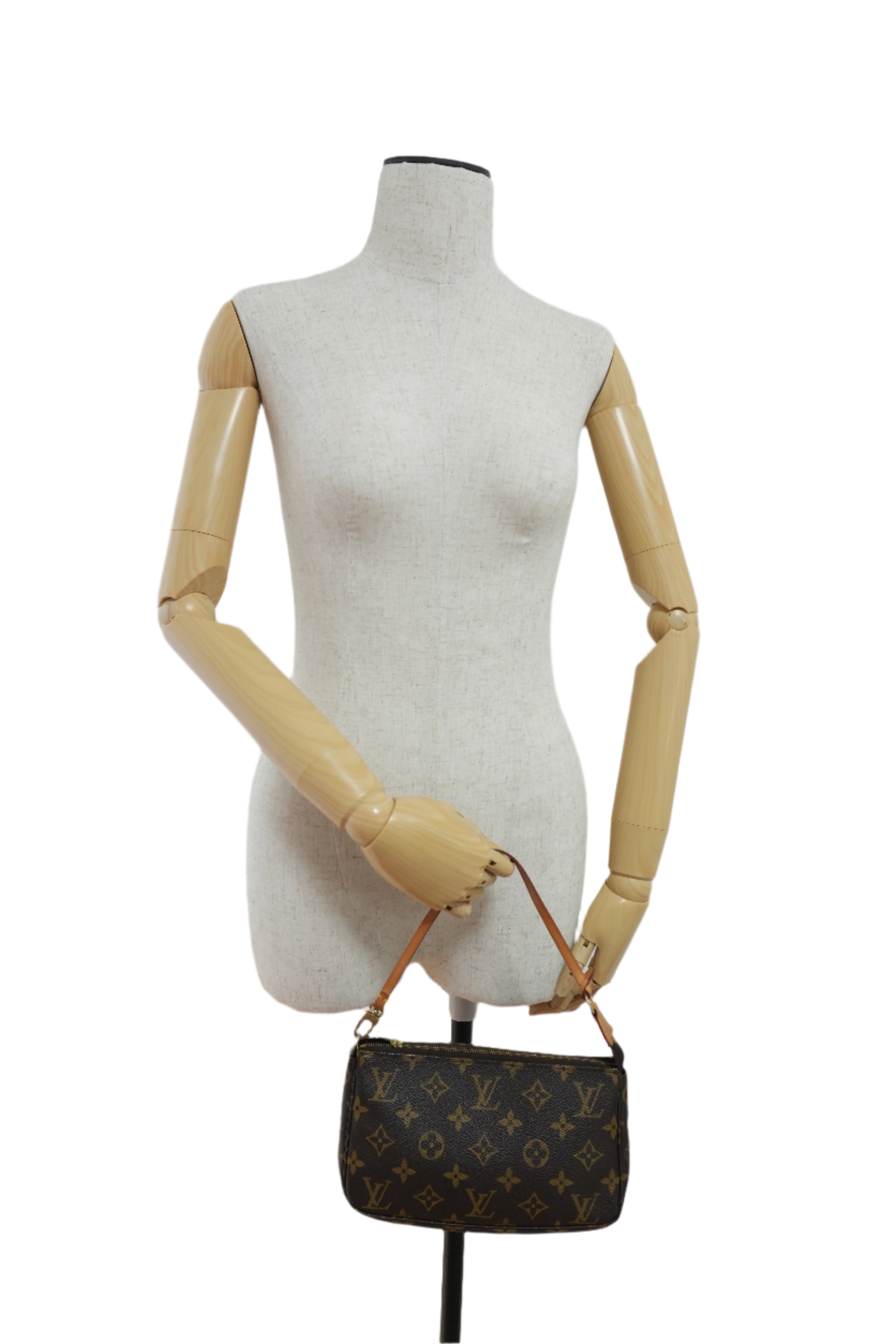 Louis Vuitton Pochette Accessories Used