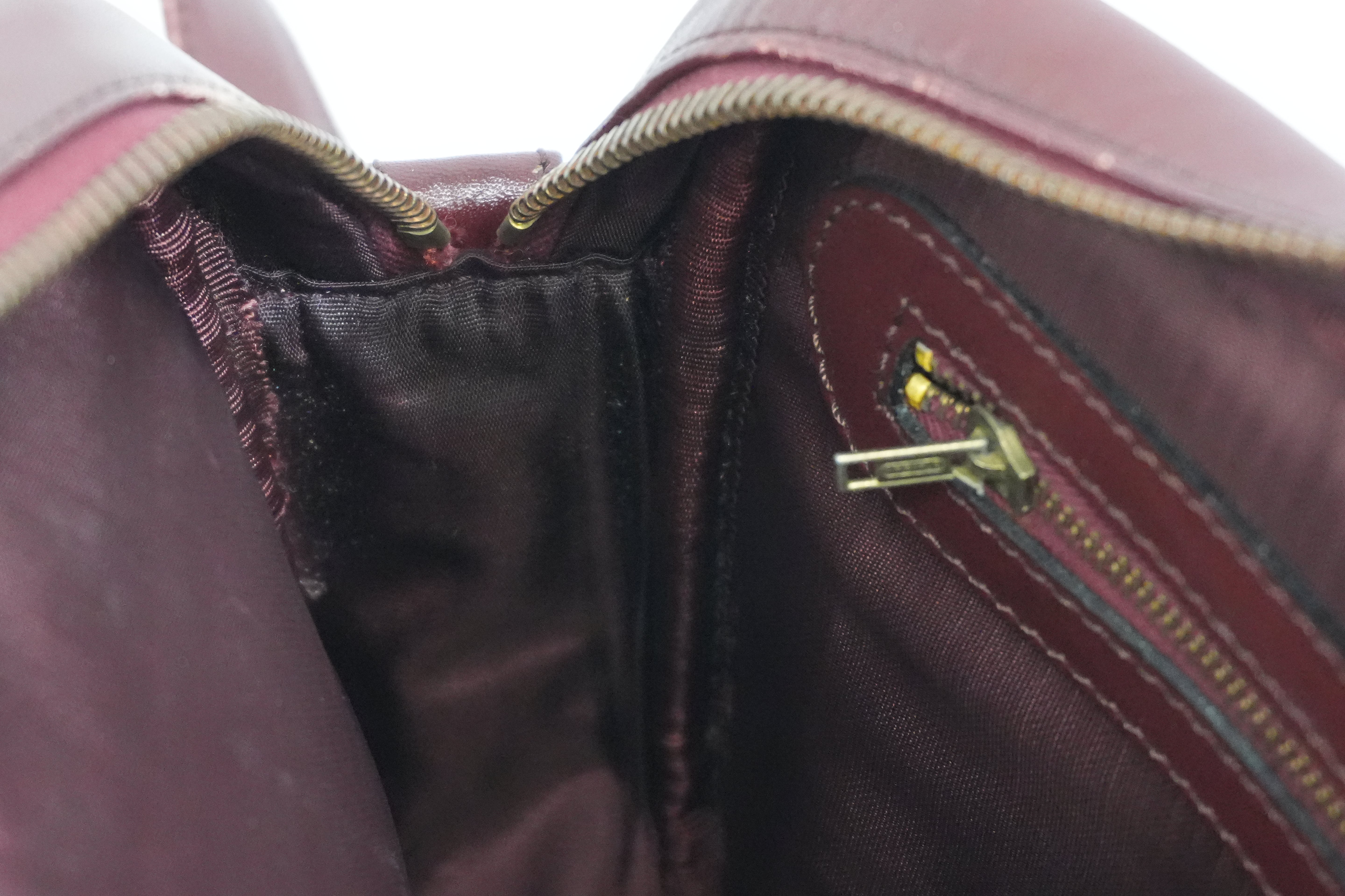 Pre-owned Cartier Crossbody Bag Burgundy