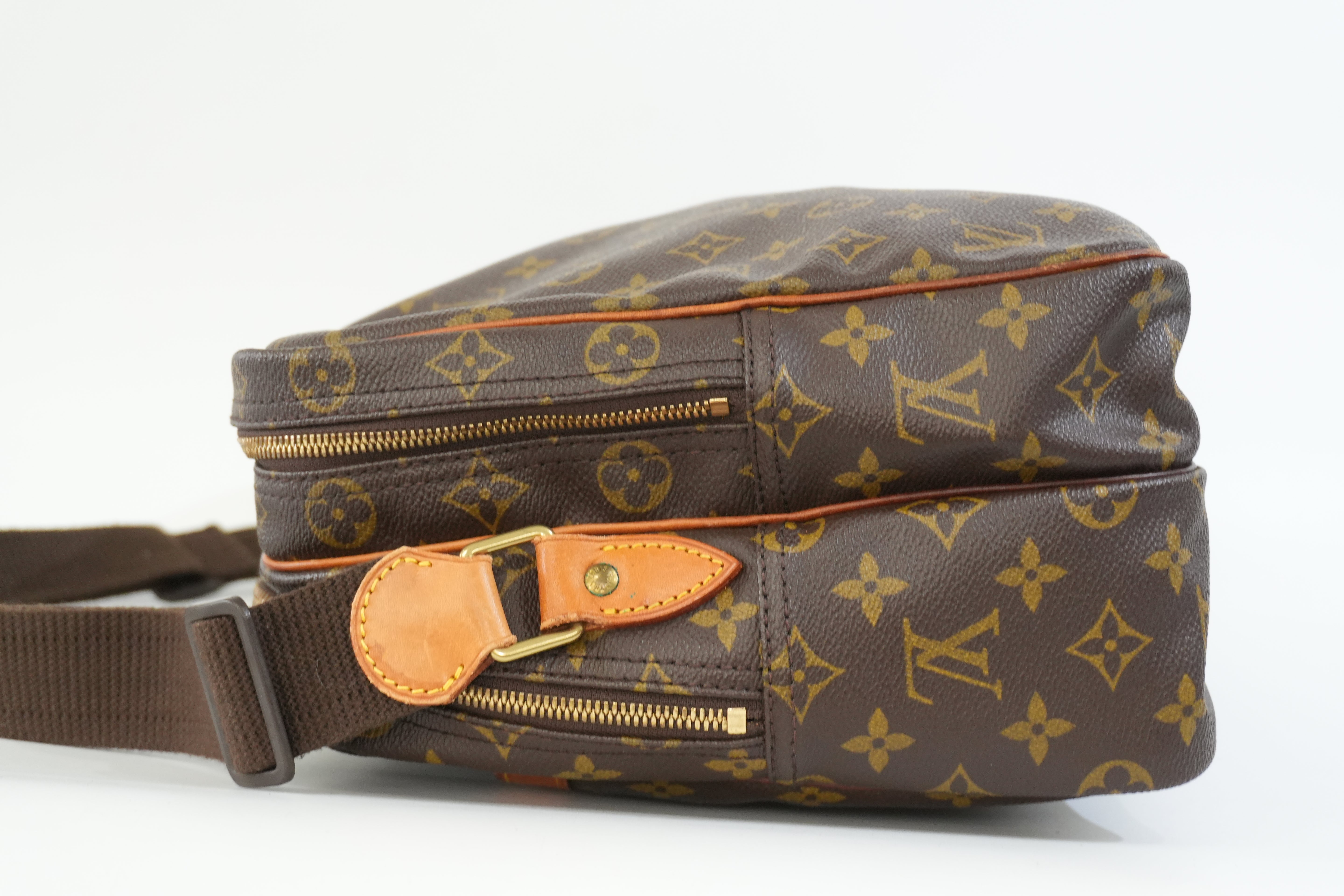 Pre-owned Louis Vuitton Monogram Reporter GM Messenger Bag