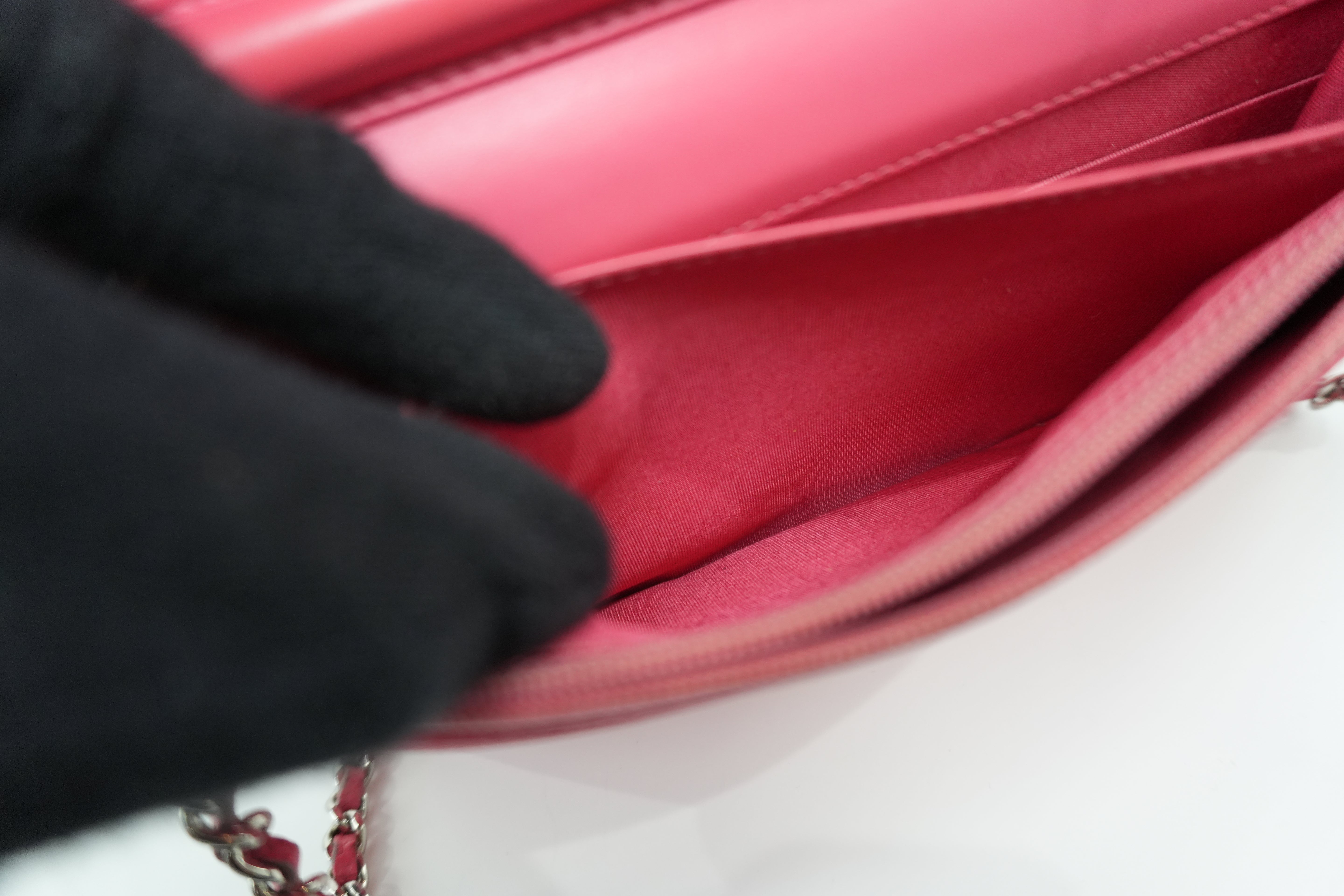 Chanel Caviar Wallet on Chain Pink Used