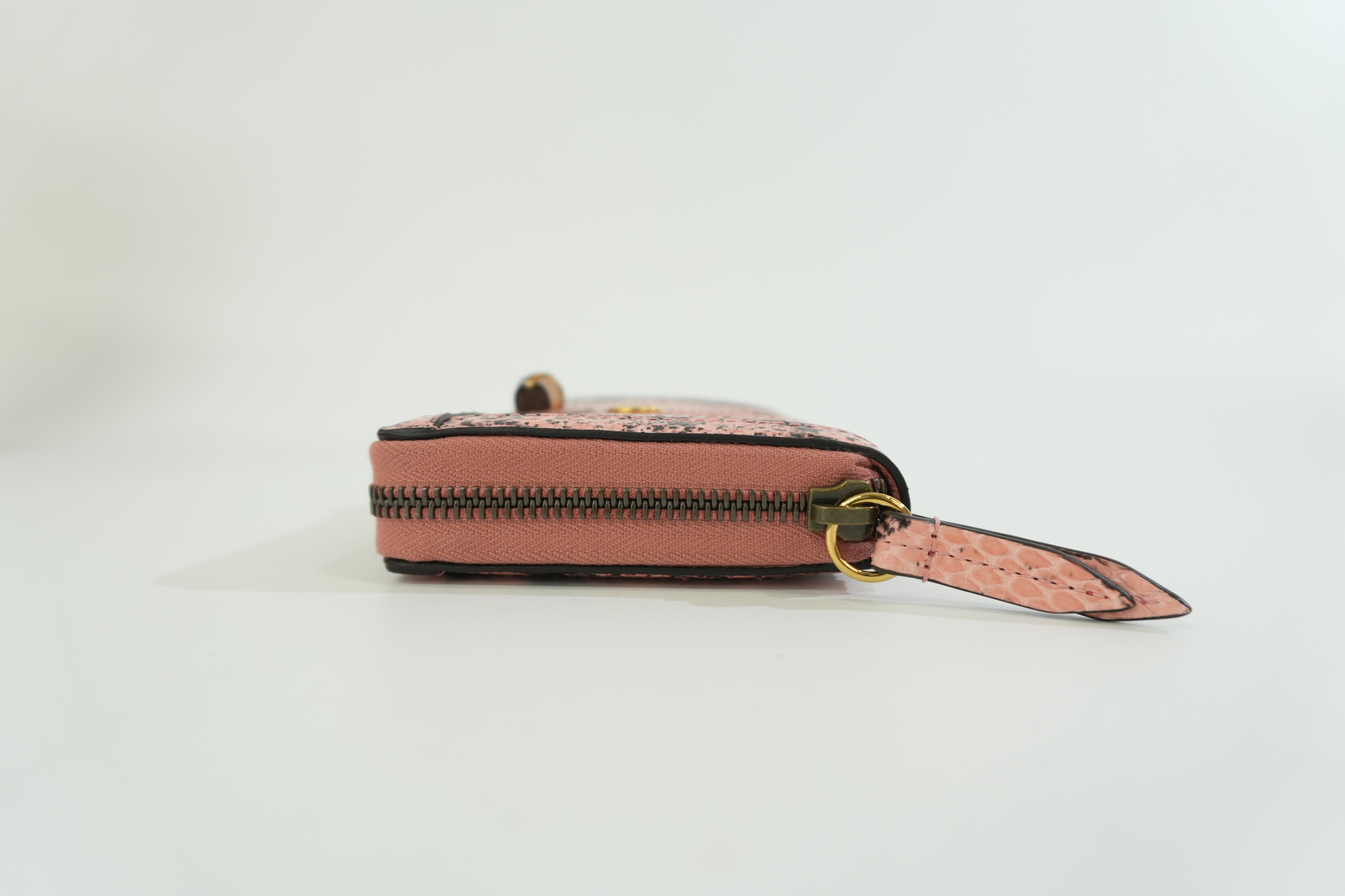 Pre-owned Gucci Snakeskin Leather Zippy Wallet Pink
