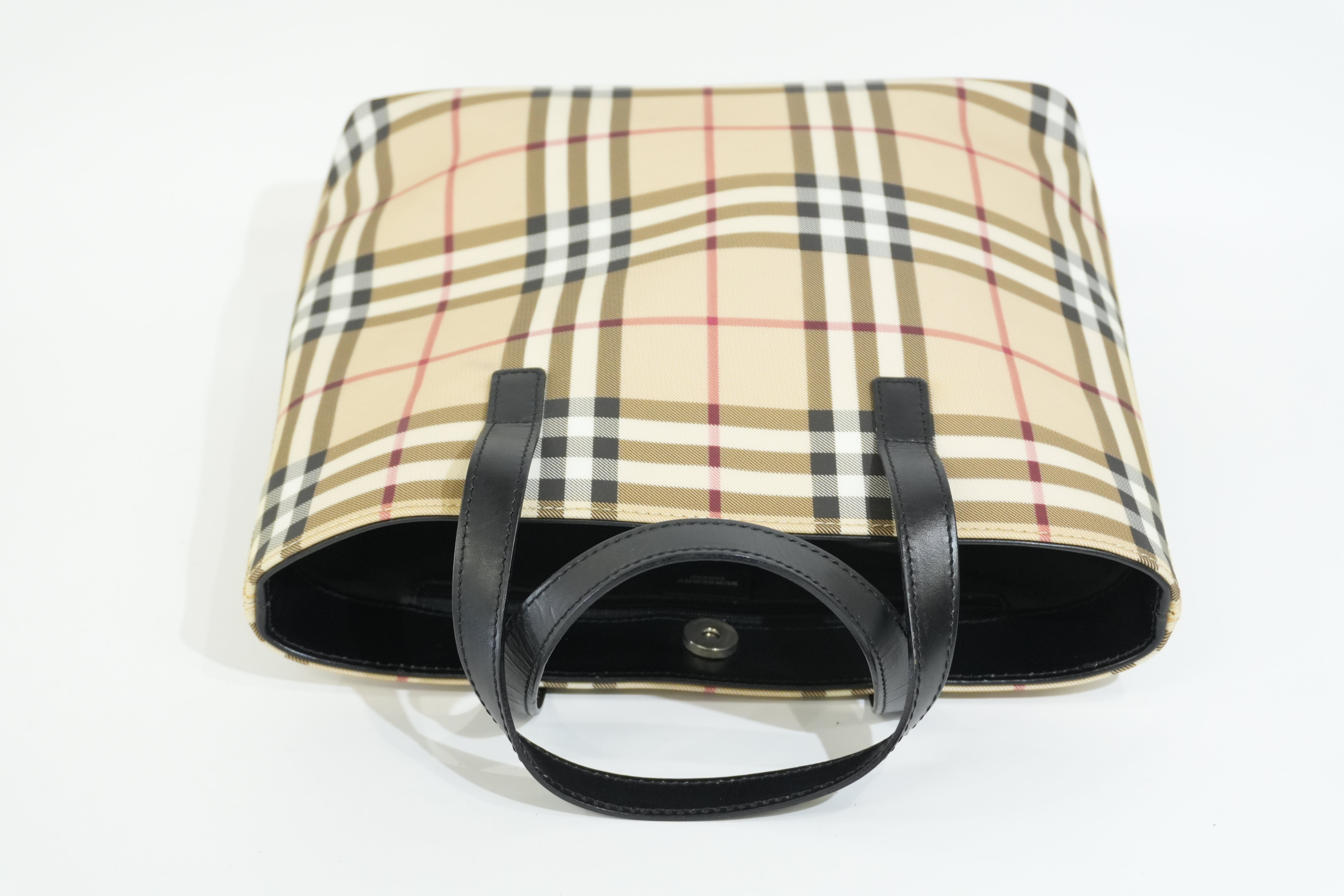 Pre-owned Burberry House Check Handbag Beige