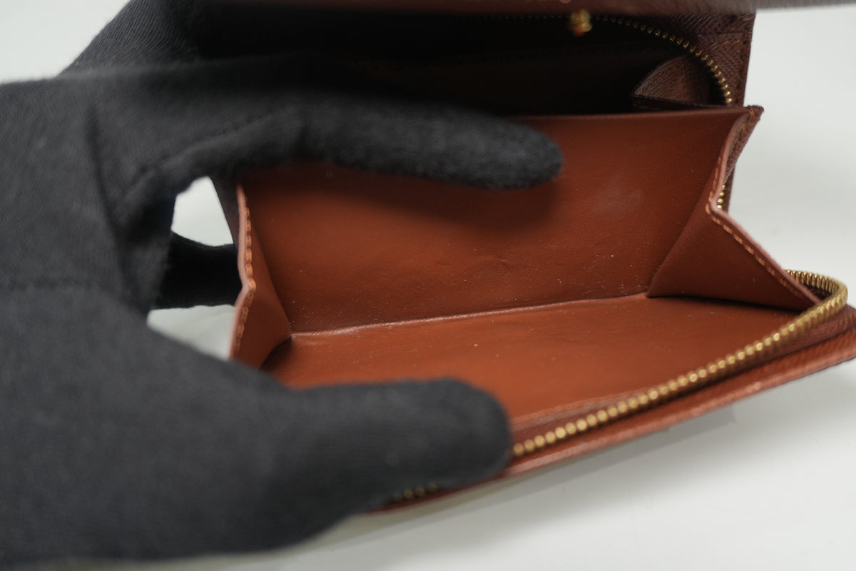 Pre-Owned Louis Vuitton Monogram Short Wallet