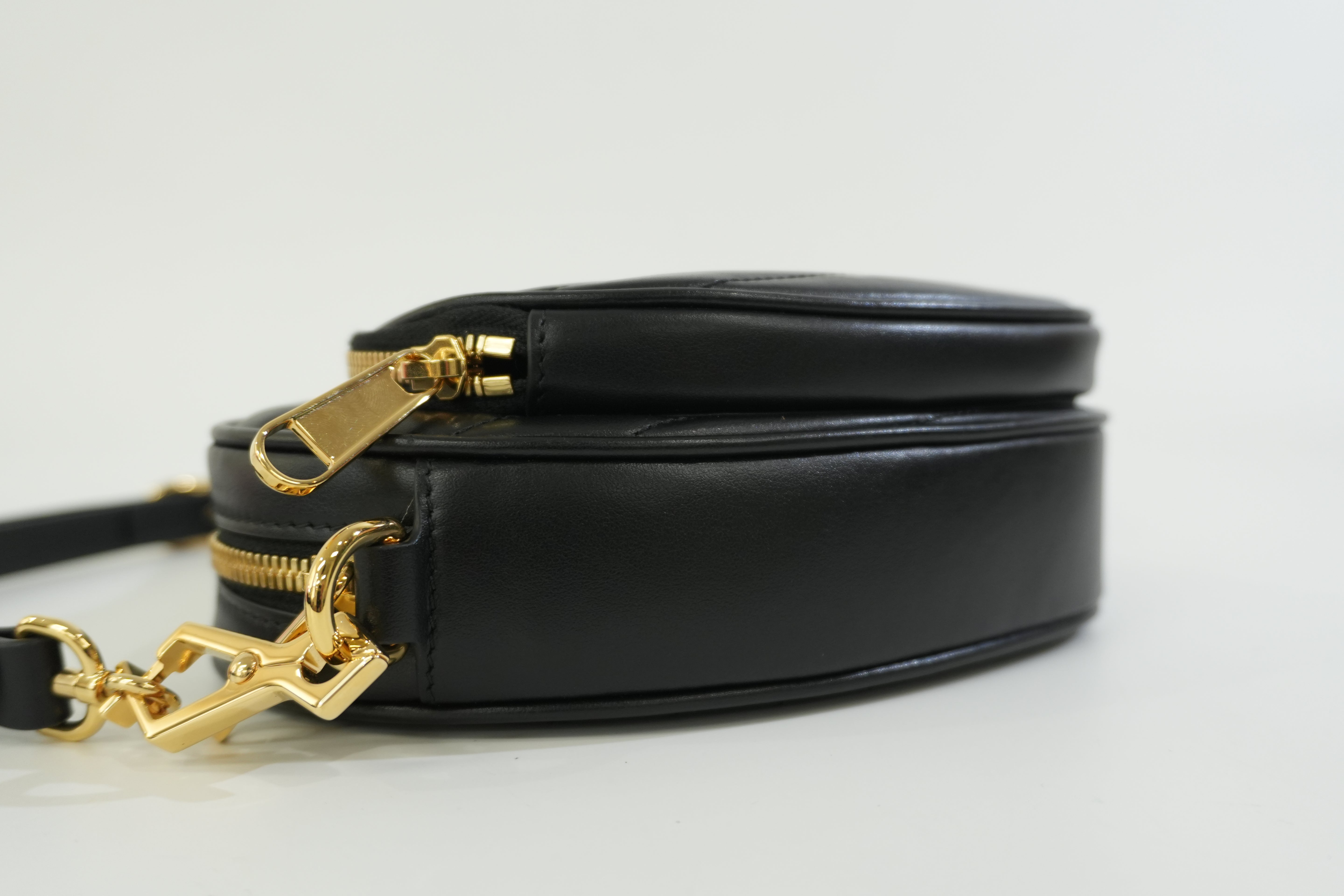 Gucci Leather Marmont Heart Shoulder Bag Black Used