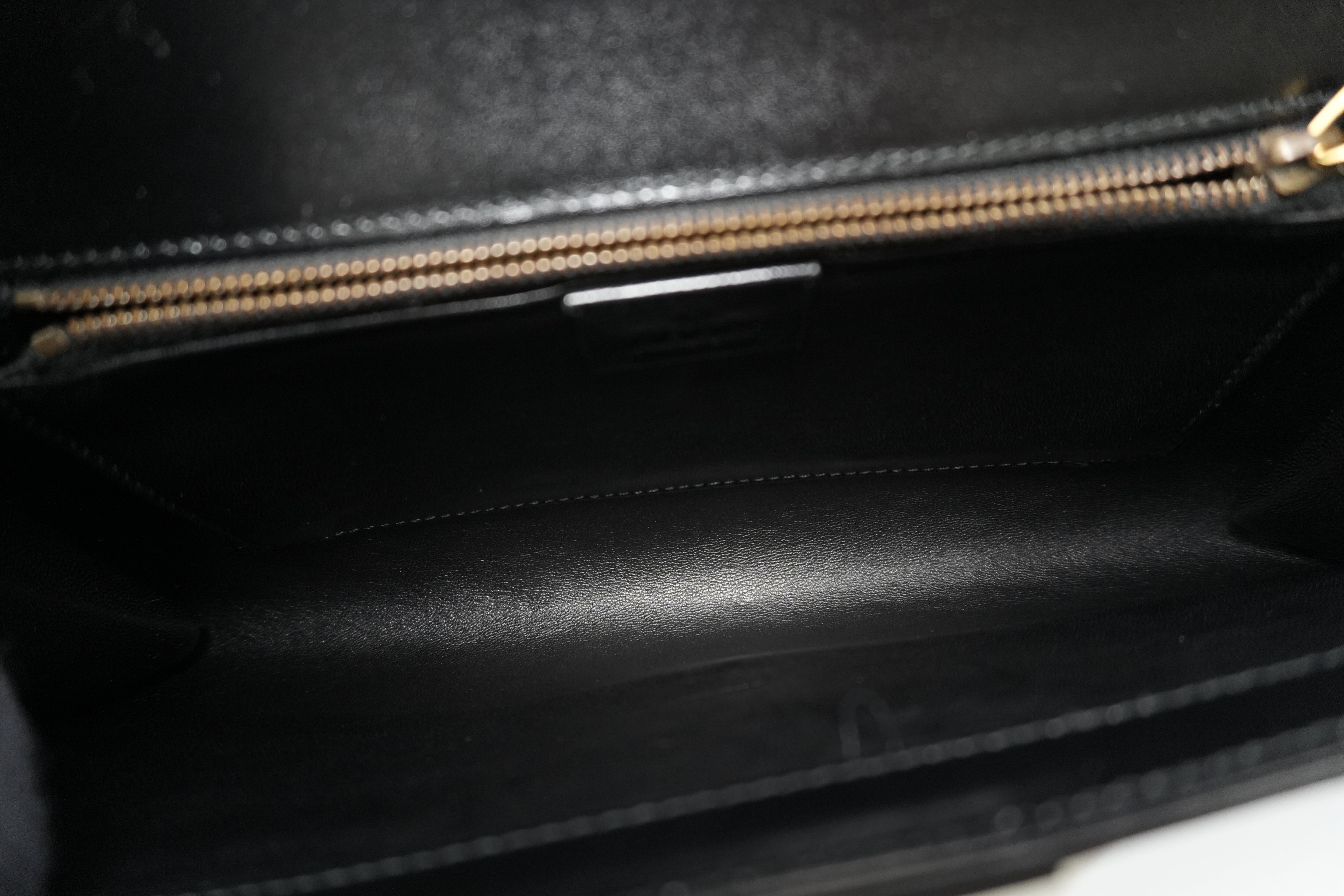 Gucci Leather Clutch Black Used