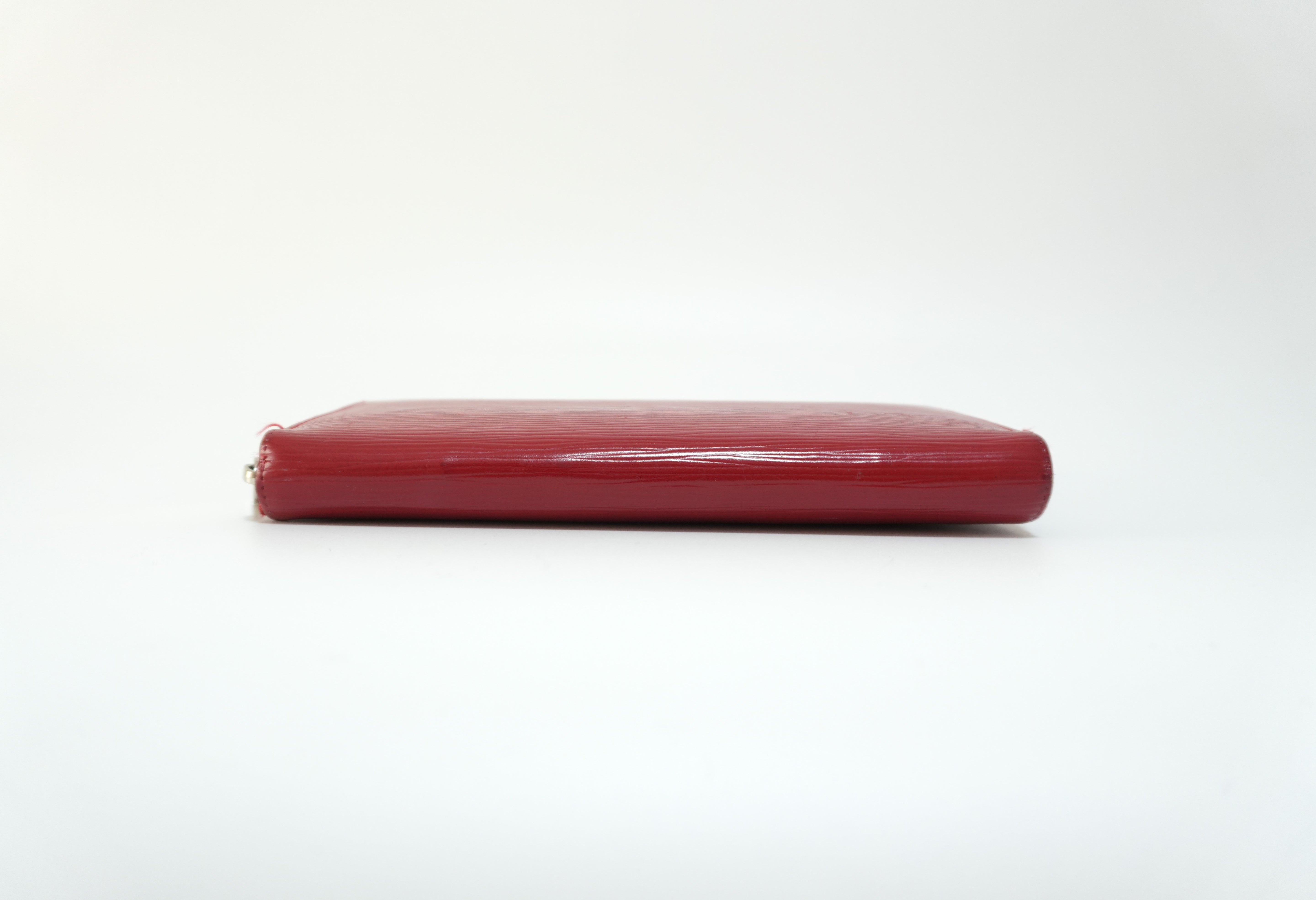 ルイヴィトン エピ ジッピー ロングウォレット レッド 中古