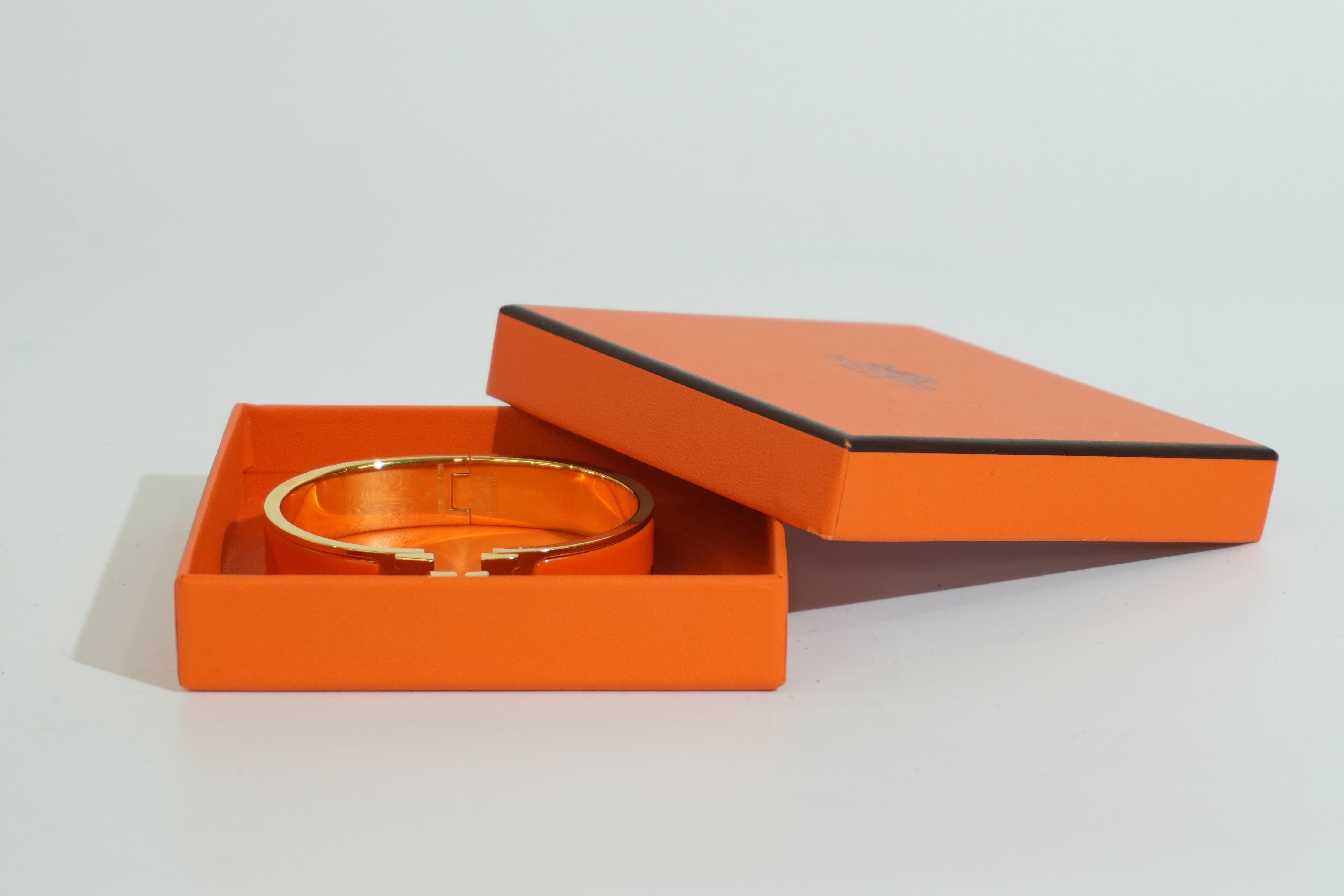 Pre-owned Hermes Clic Clac Bracelet Orange