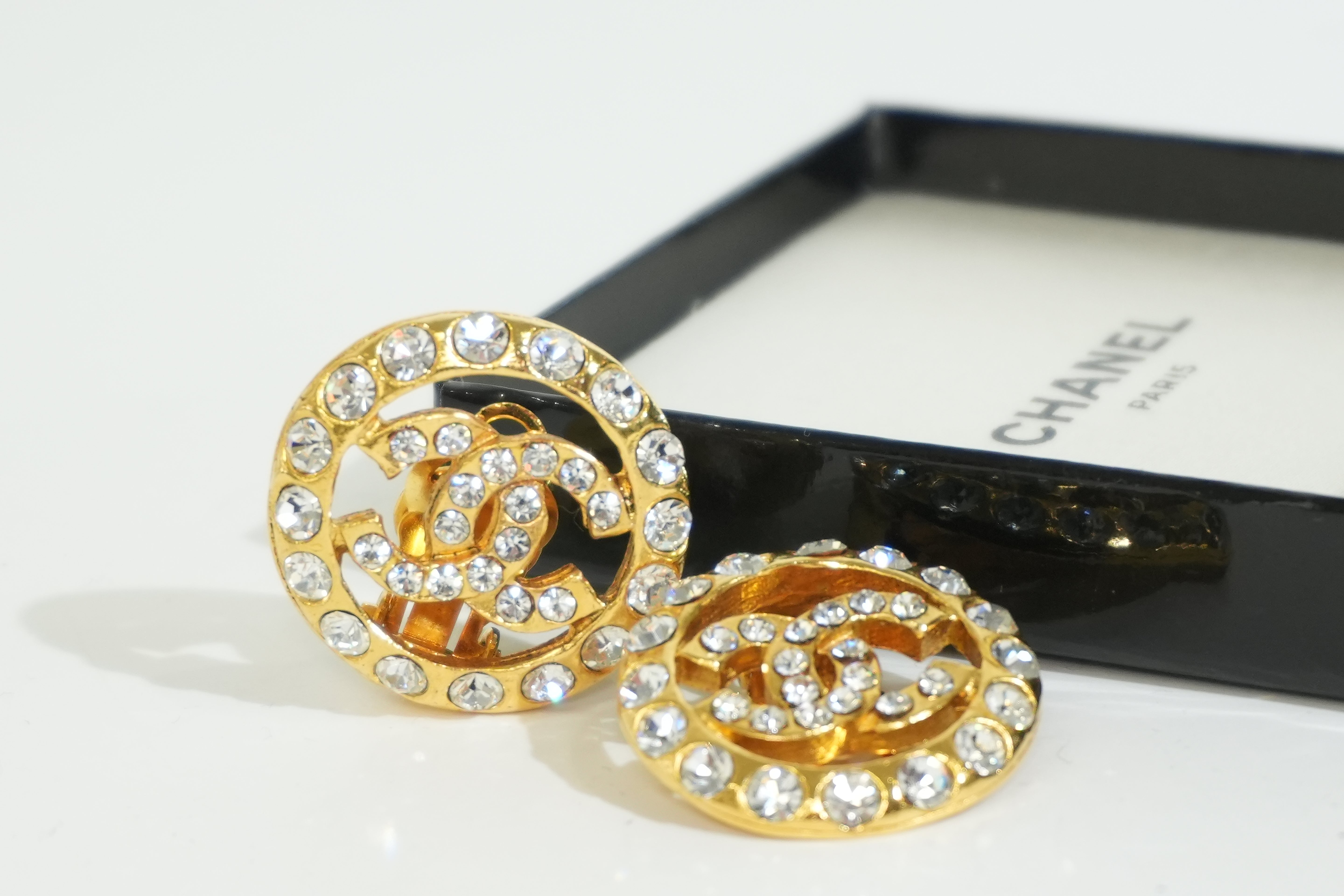 Pre-owned Chanel CC Earrings Gold tone