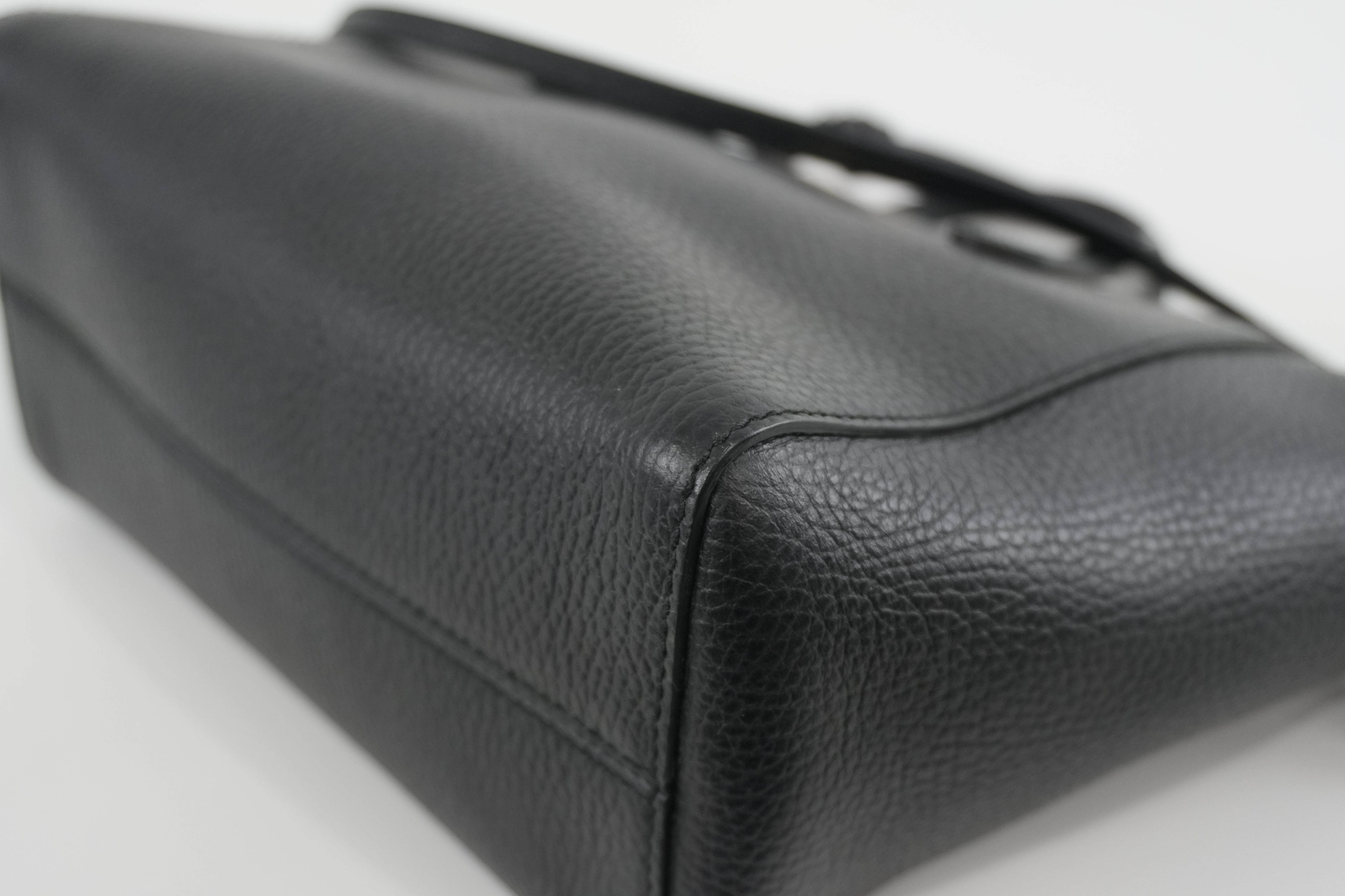 Gucci Swing Tote Bag Black Leather Used