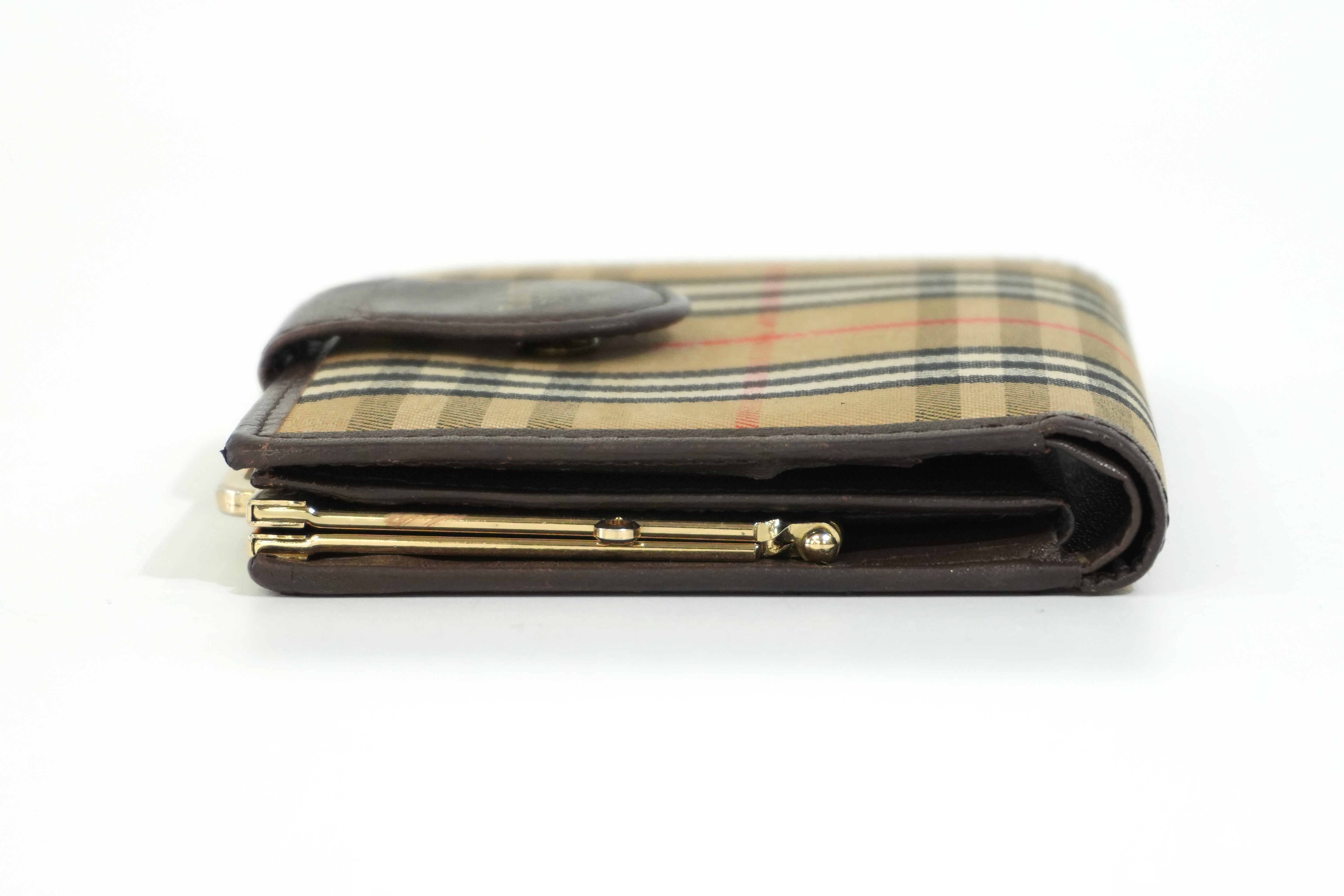 Pre-owned Burberry Haymarket Compact Wallet Brown