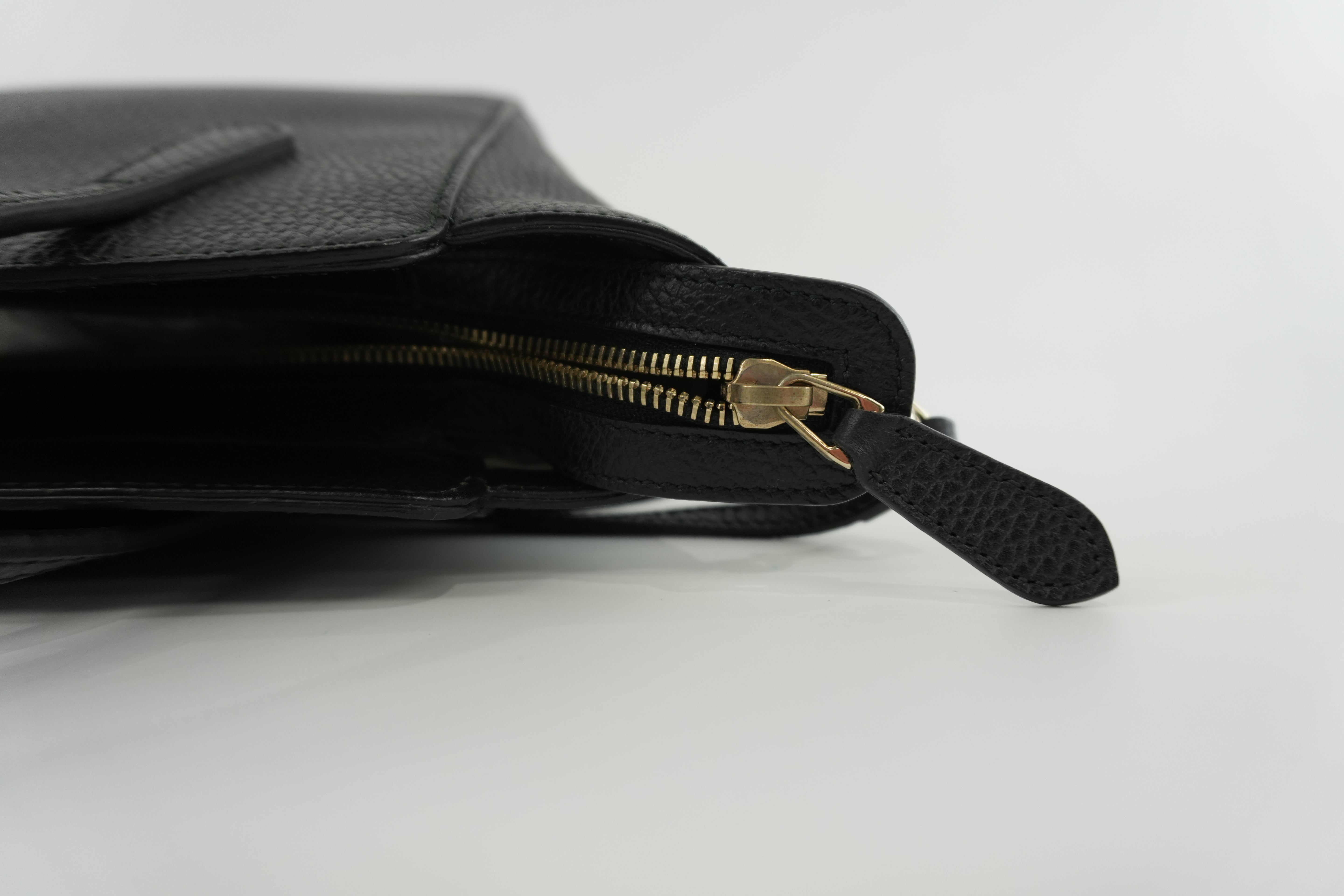 Gucci Swing Tote Bag Black Leather Used
