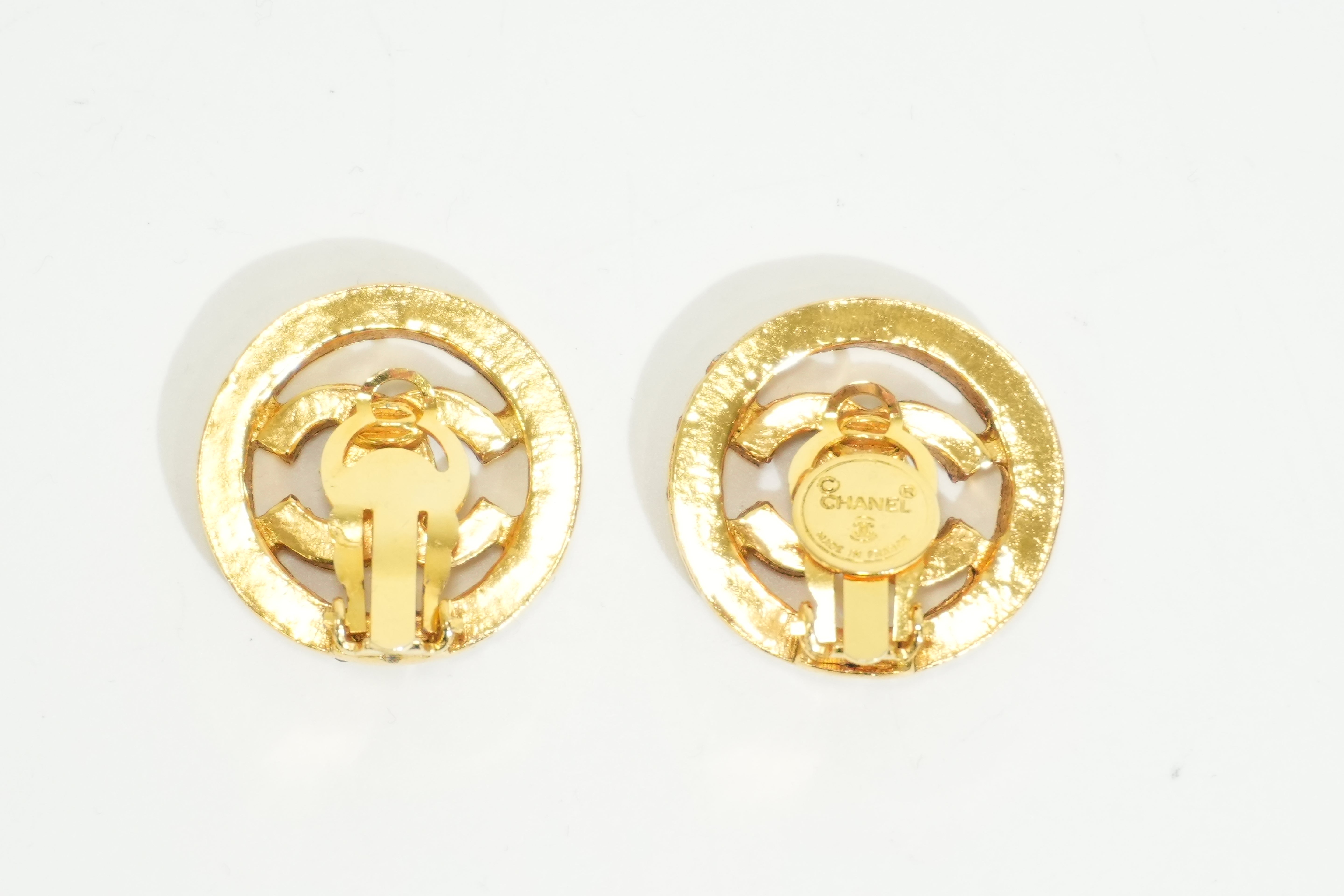 Pre-owned Chanel CC Earrings Gold tone