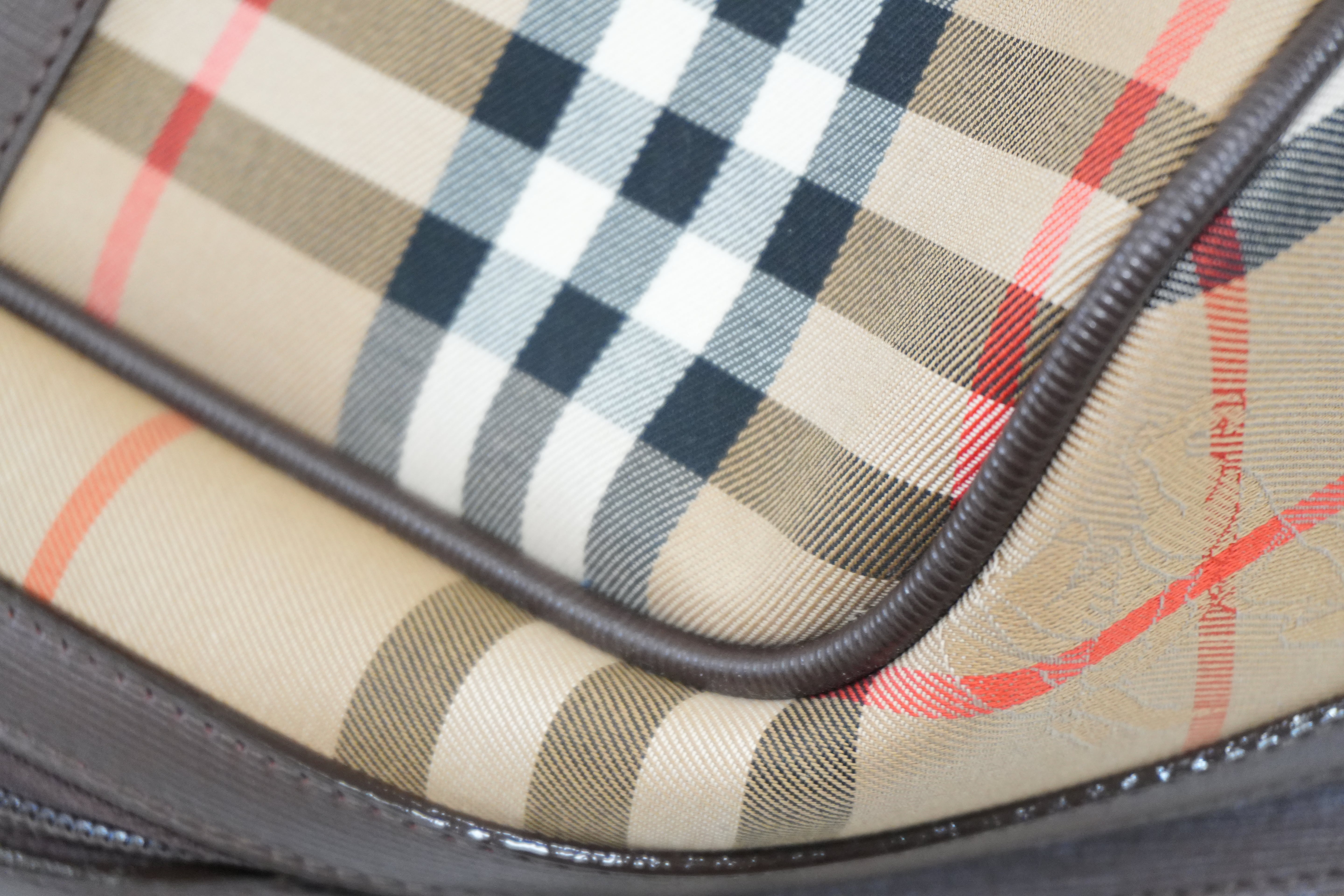 Pre-owned Burberry Haymarket Check Boston Bag
