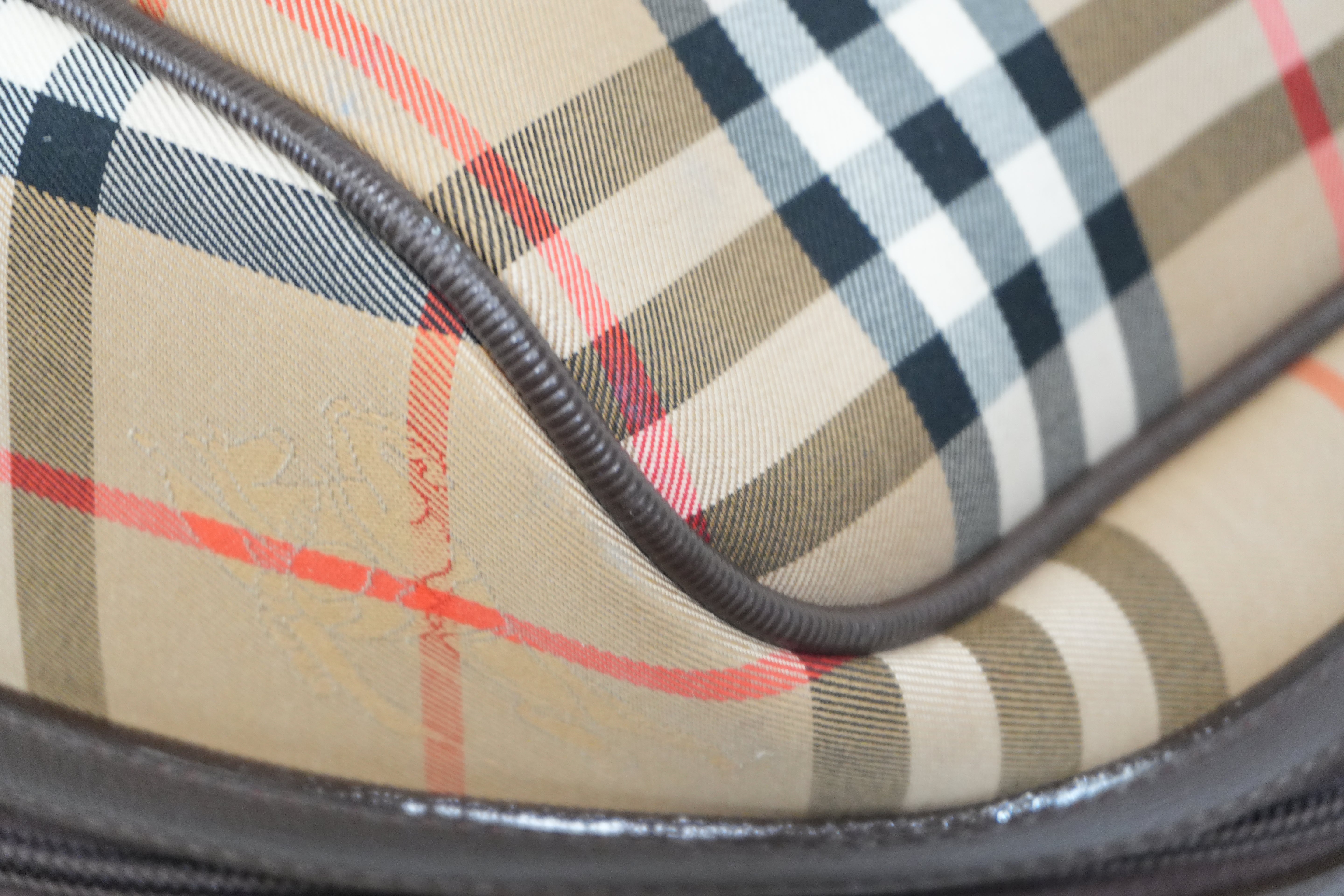 Pre-owned Burberry Haymarket Check Boston Bag