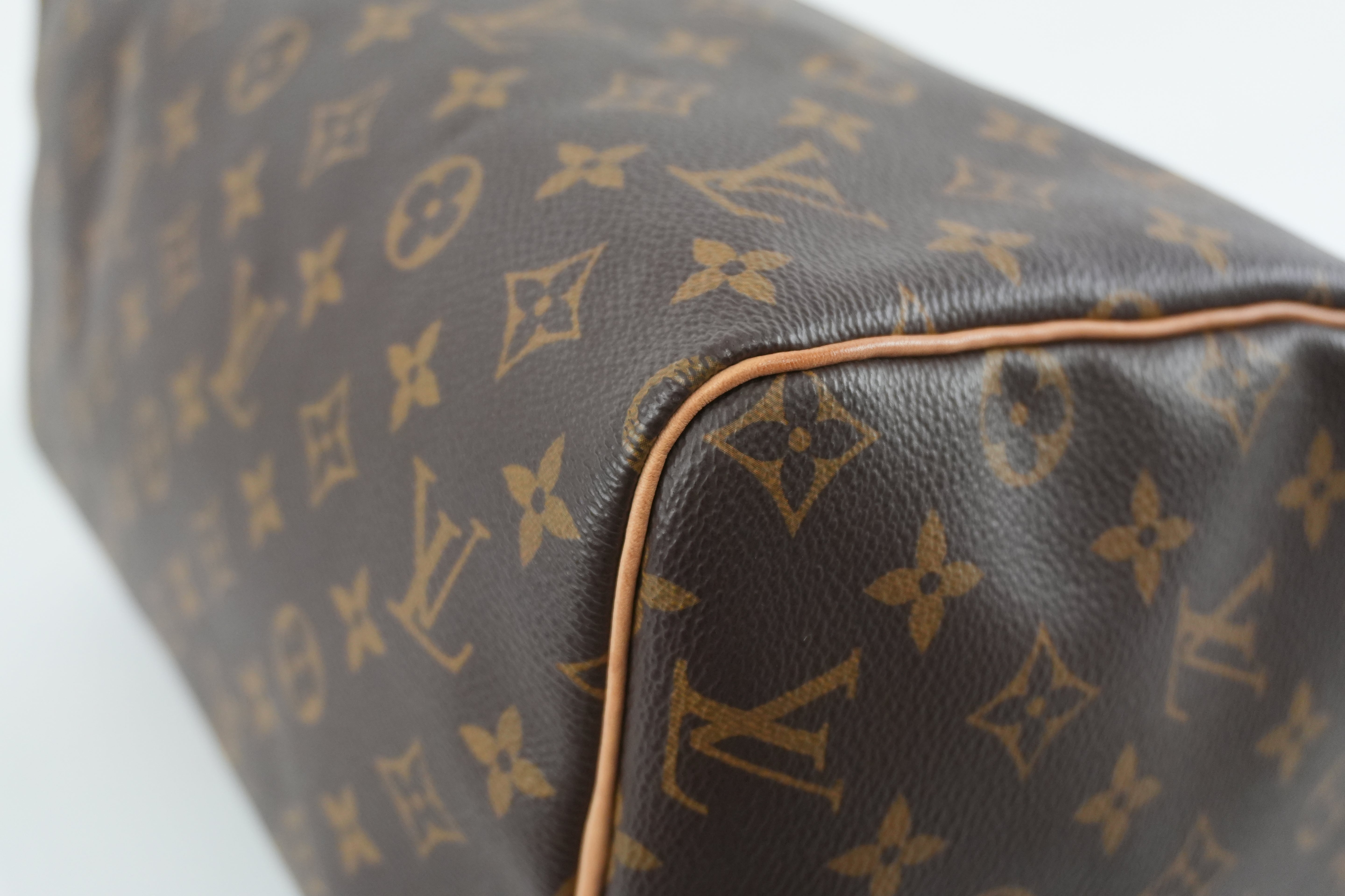 Louis Vuitton Monogram Speedy 30 Handbag Used
