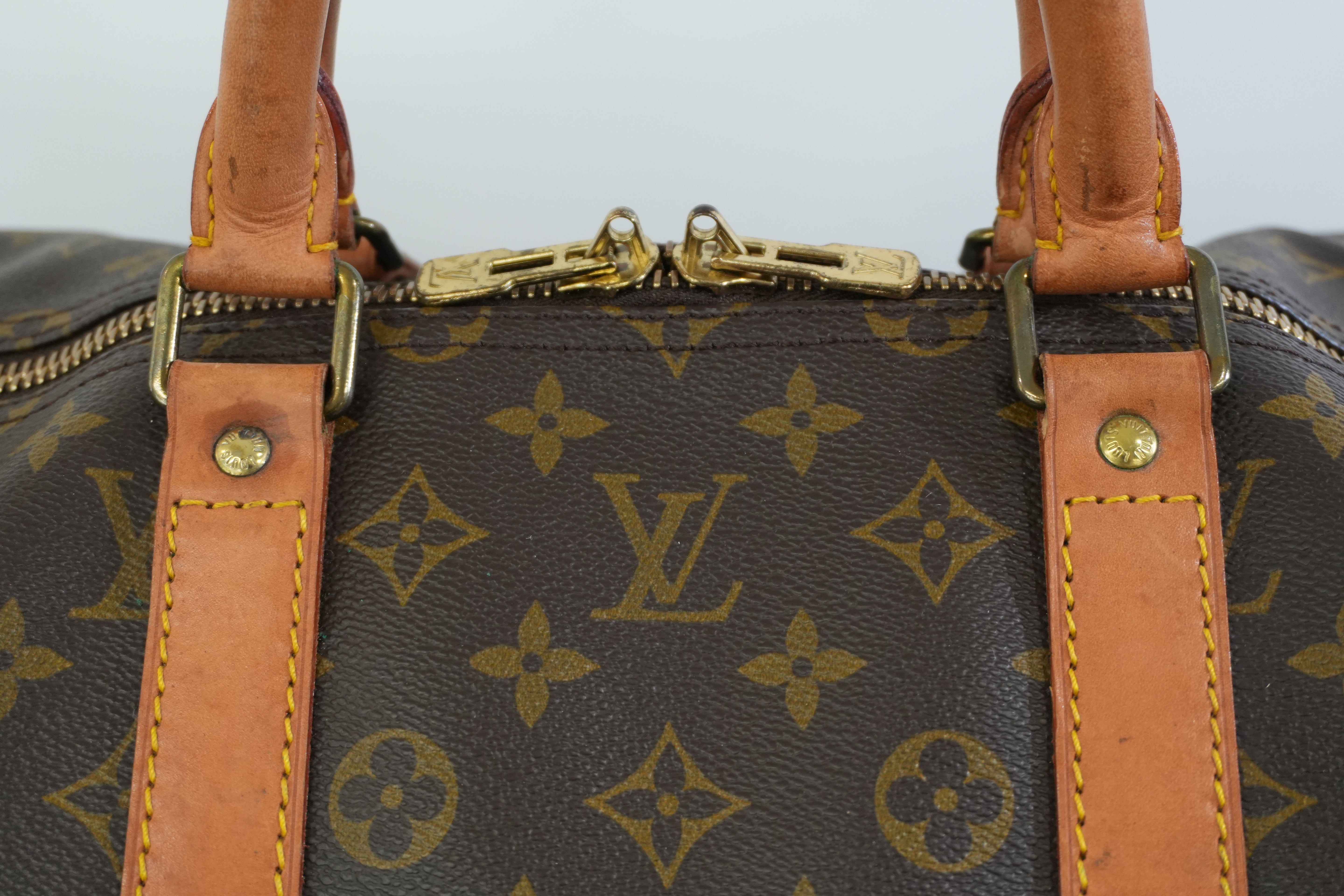 Pre-owned Louis Vuitton Monogram Keepall 55 Travel Bag