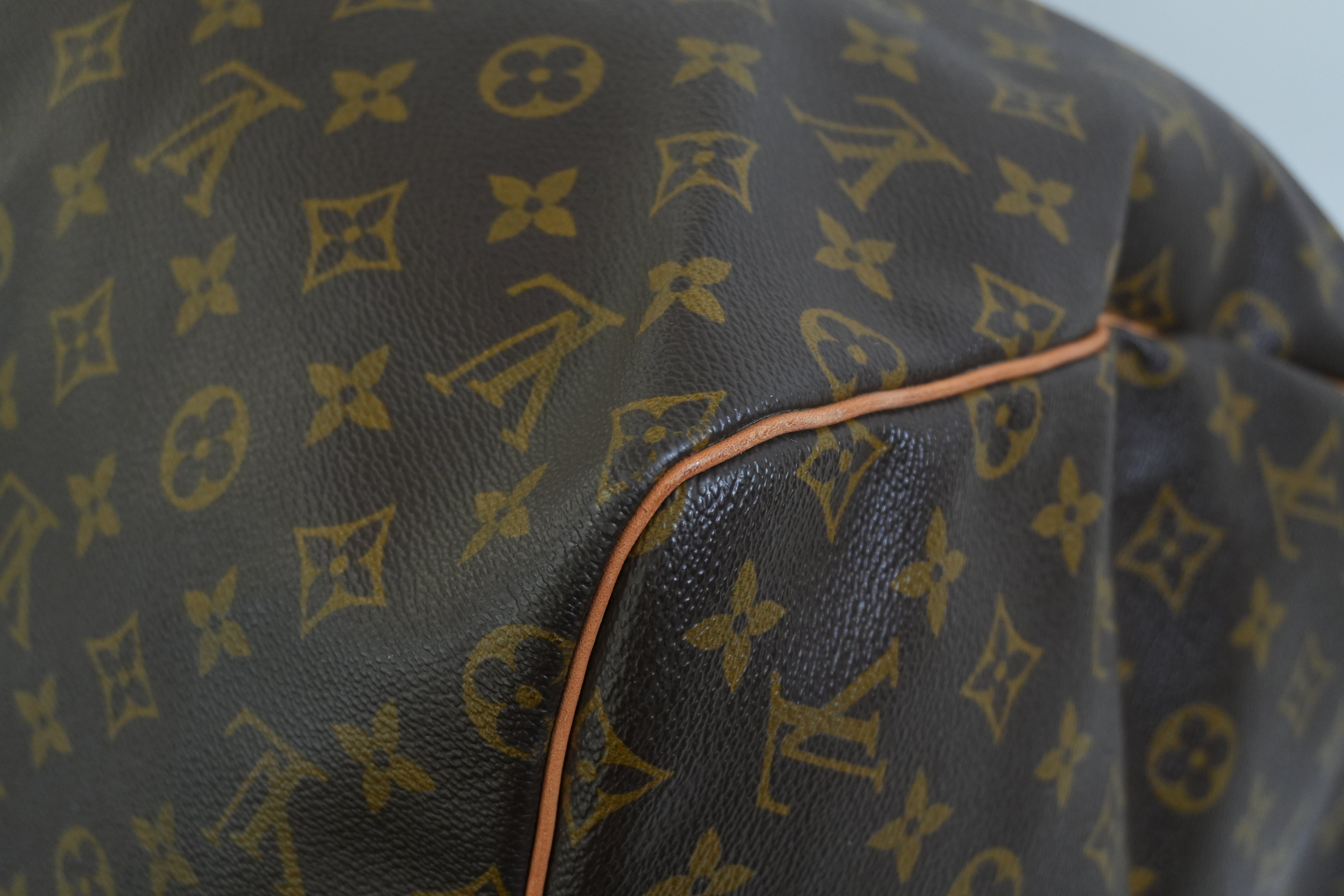 Pre-owned Louis Vuitton Monogram Keepall 55 Travel Bag