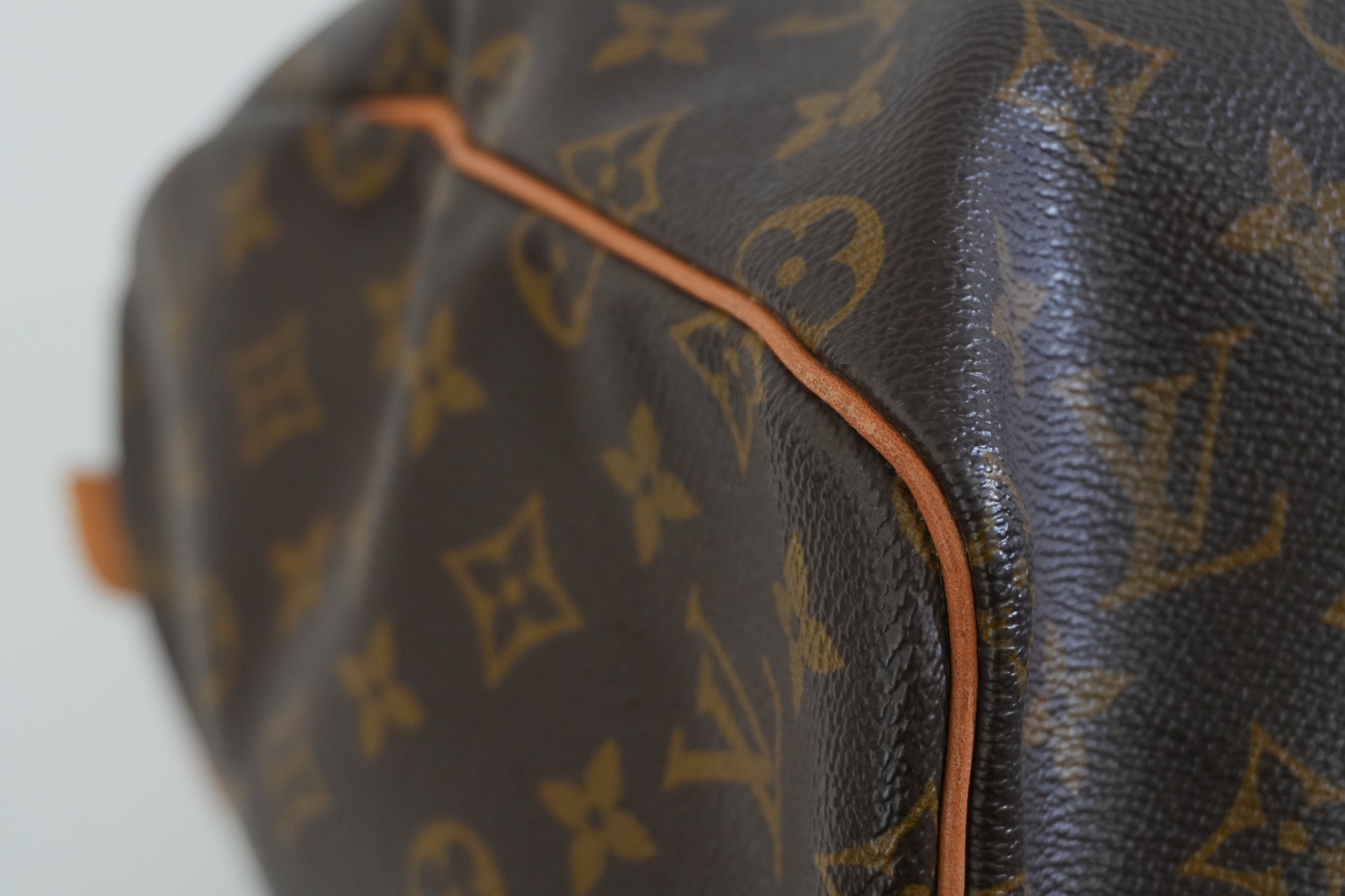 Pre-owned Louis Vuitton Monogram Keepall 55 Travel Bag