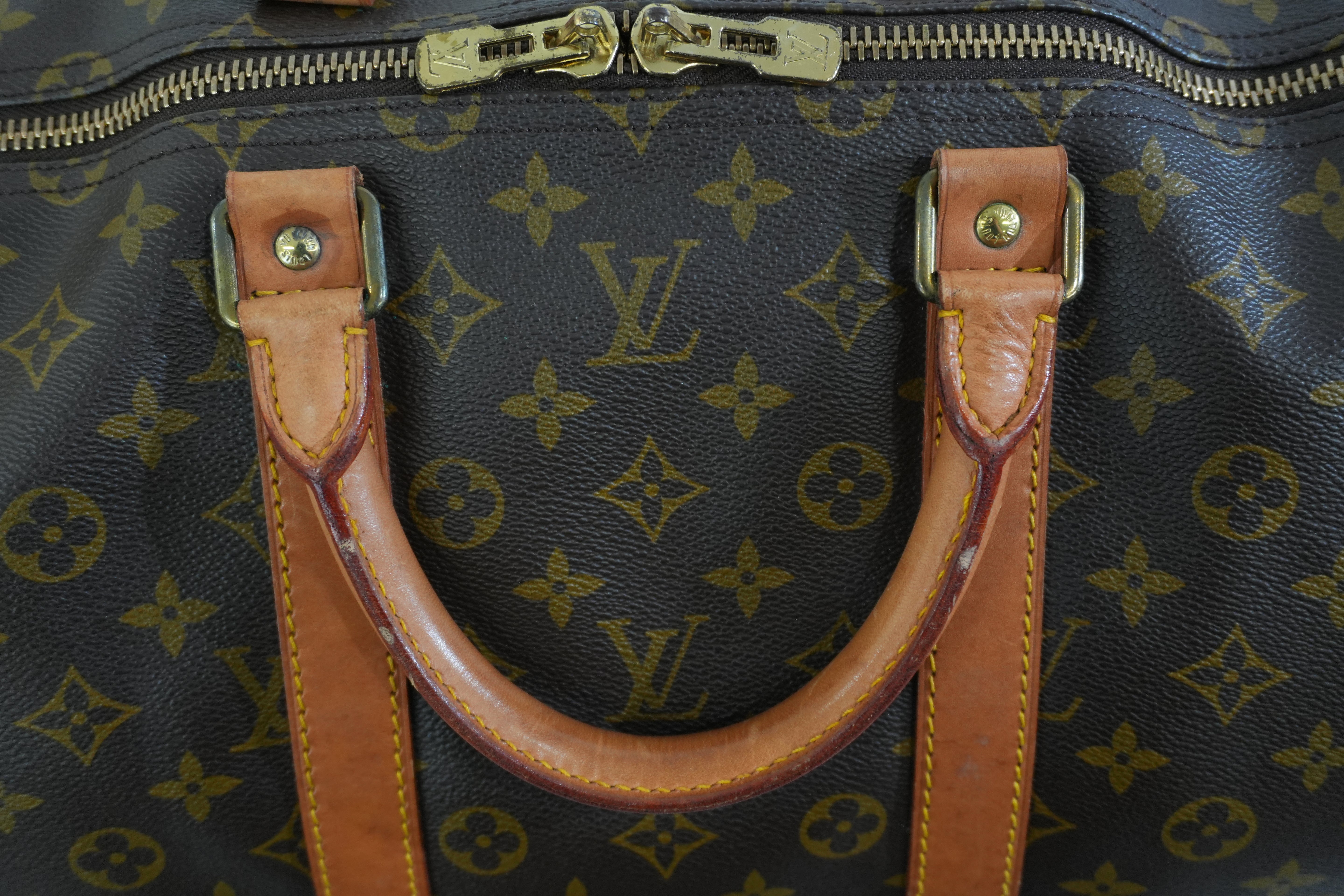 Pre-owned Louis Vuitton Monogram Keepall 55 Travel Bag